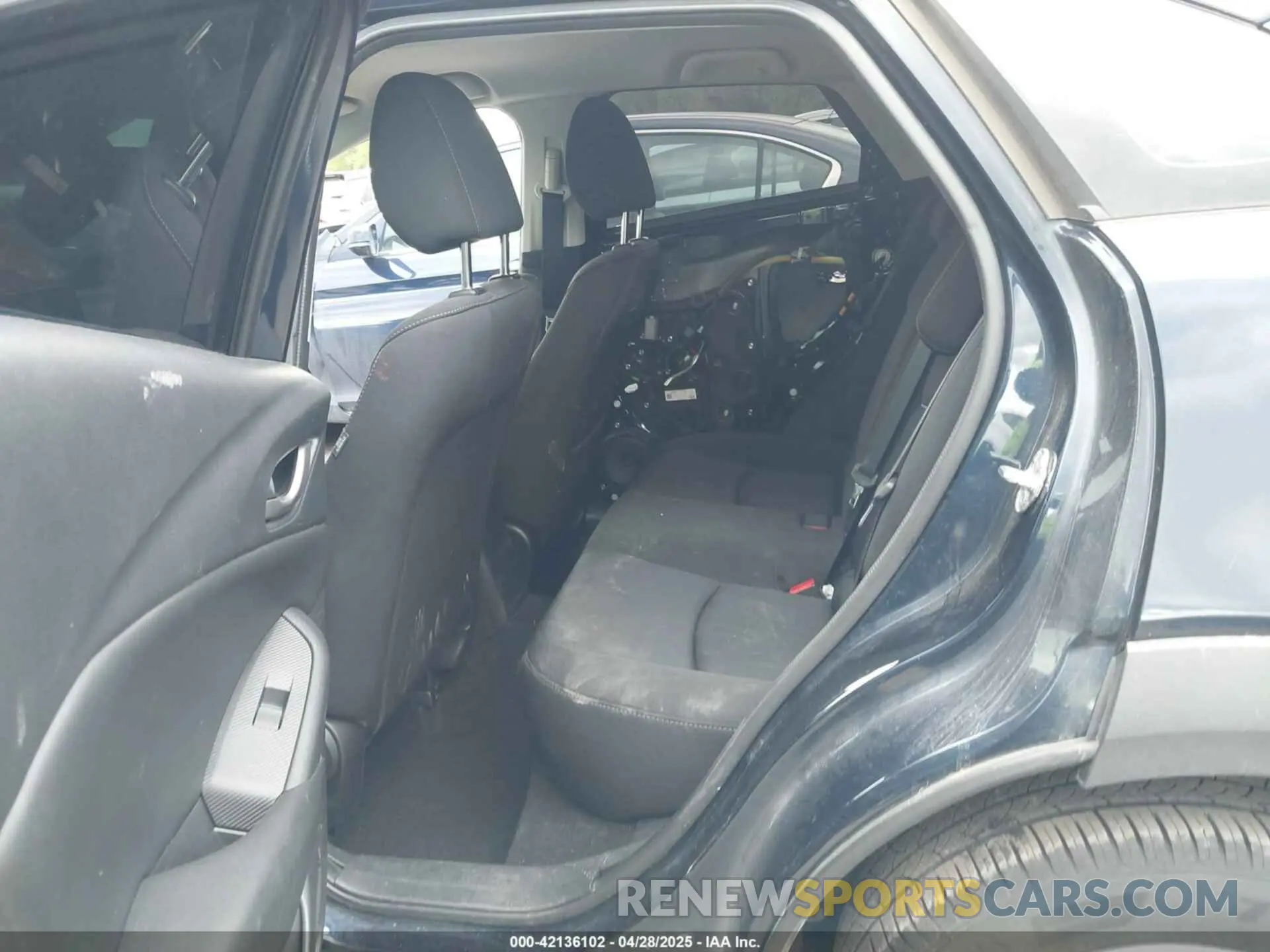 8 Photograph of a damaged car JM1DKFB74K0413034 MAZDA CX-3 2019
