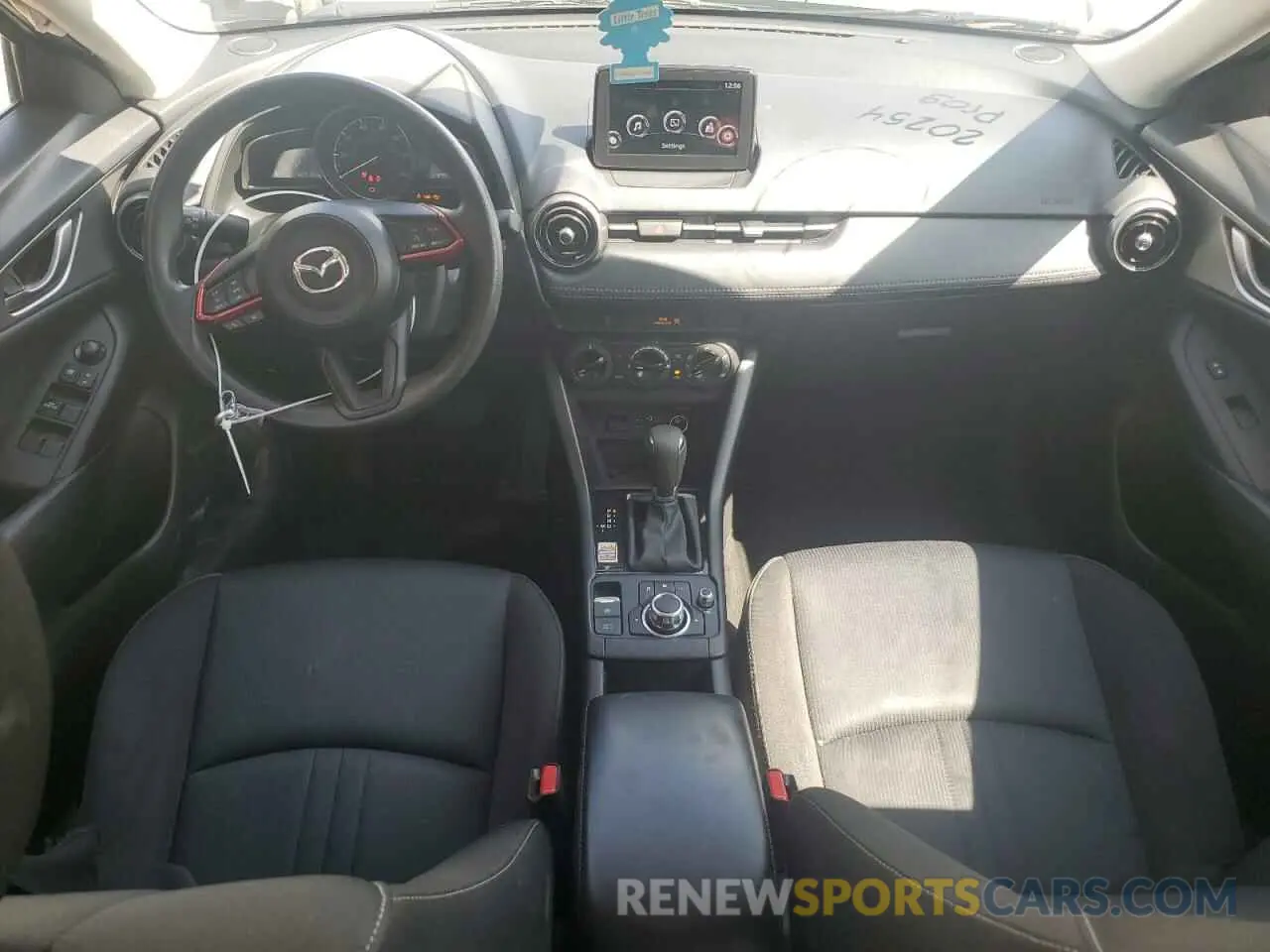 8 Photograph of a damaged car JM1DKFB76K1450791 MAZDA CX-3 2019