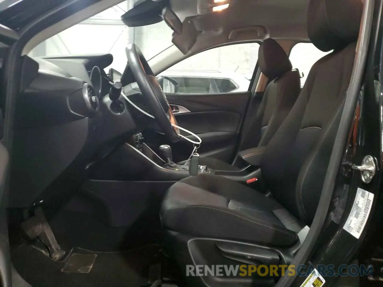 7 Photograph of a damaged car JM1DKFB78K0443699 MAZDA CX-3 2019