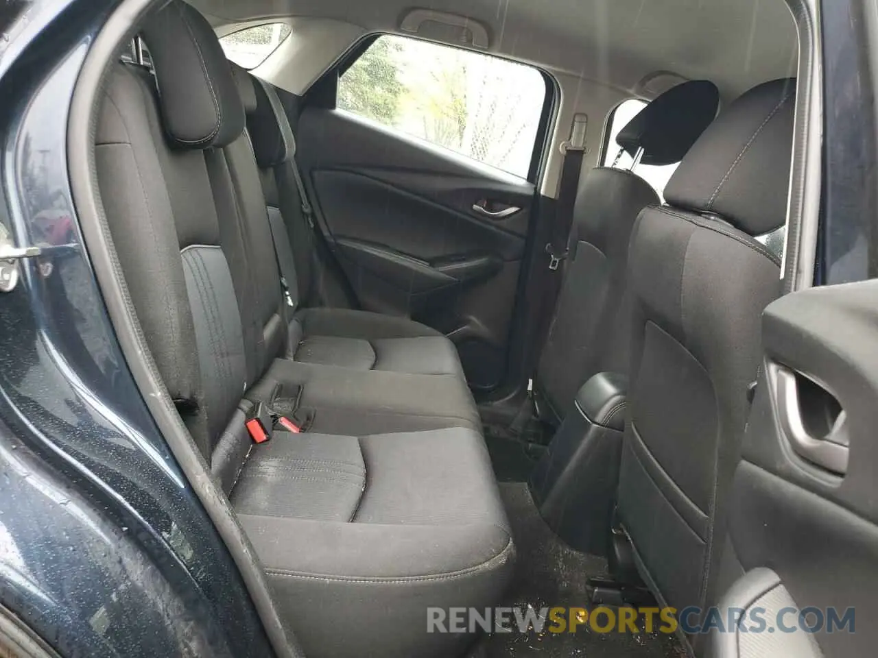 10 Photograph of a damaged car JM1DKFB78K0448899 MAZDA CX-3 2019