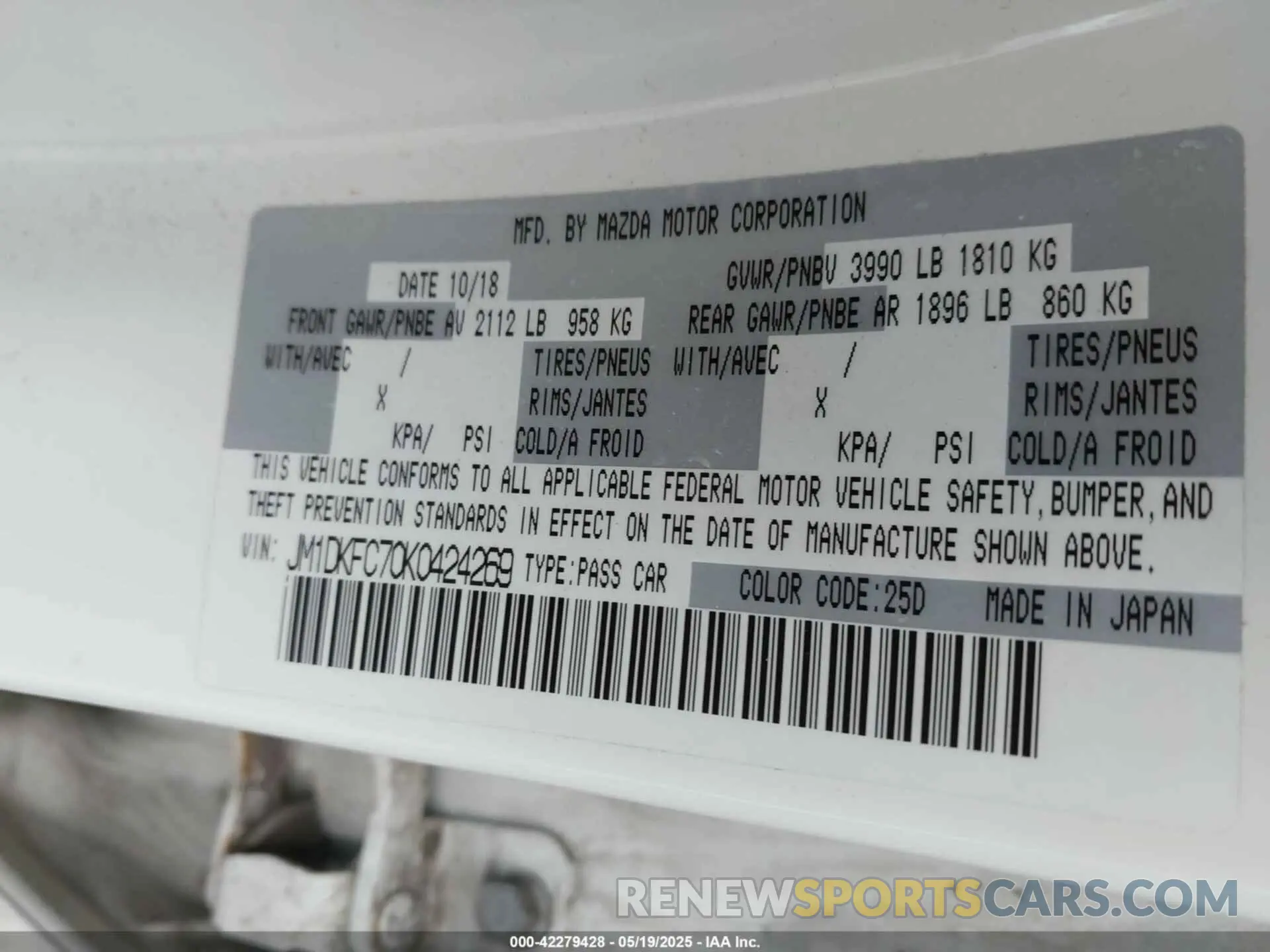 9 Photograph of a damaged car JM1DKFC70K0424269 MAZDA CX-3 2019