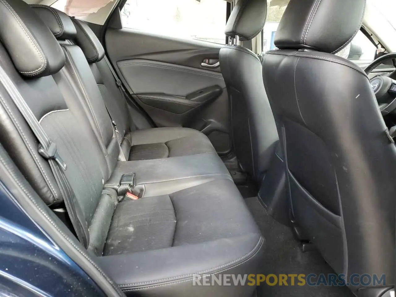 12 Photograph of a damaged car JM1DKFC72K1420105 MAZDA CX-3 2019