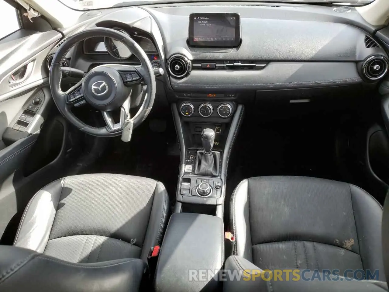 8 Photograph of a damaged car JM1DKFC72K1420105 MAZDA CX-3 2019