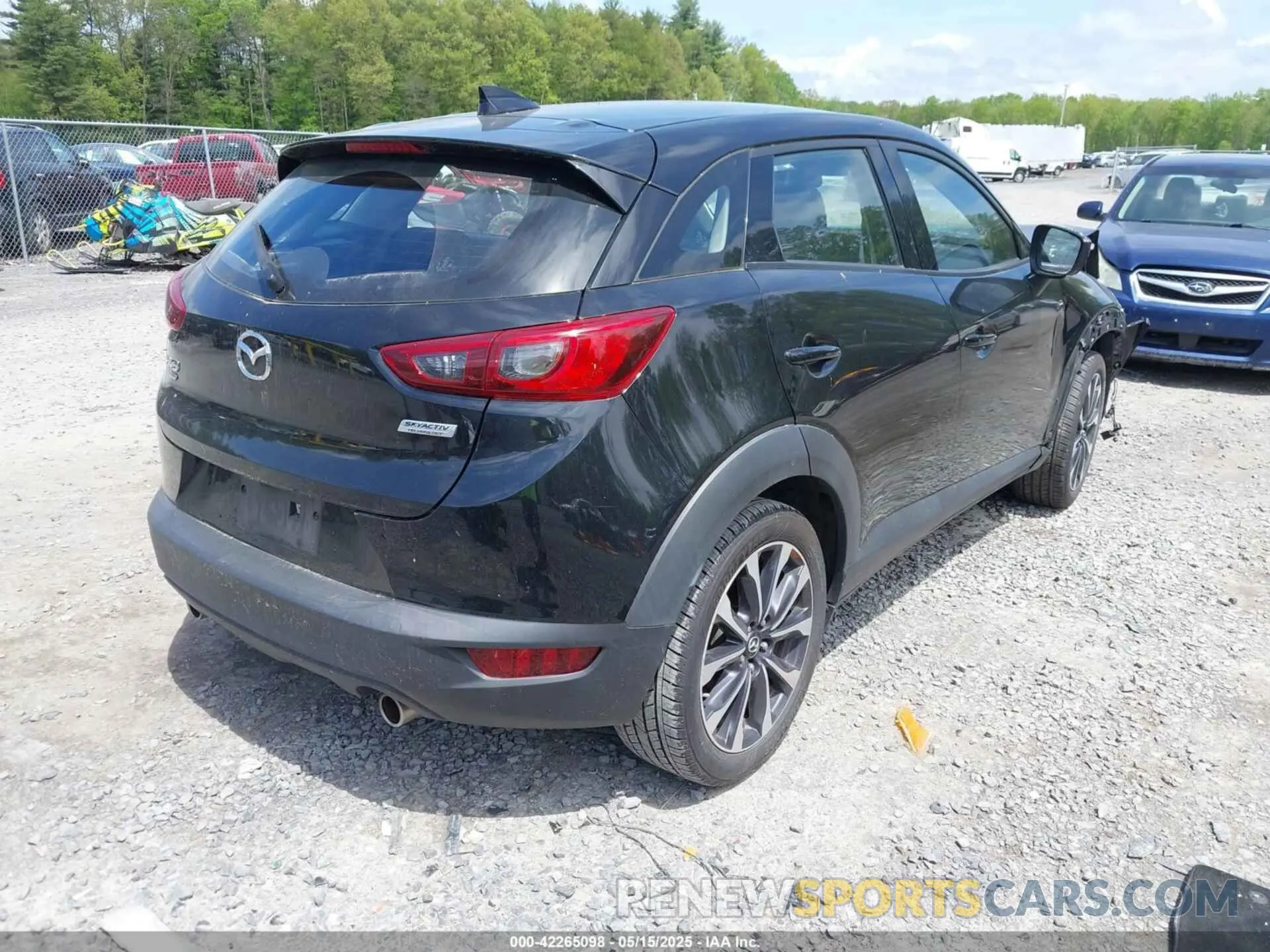 4 Photograph of a damaged car JM1DKFC74K1418386 MAZDA CX-3 2019