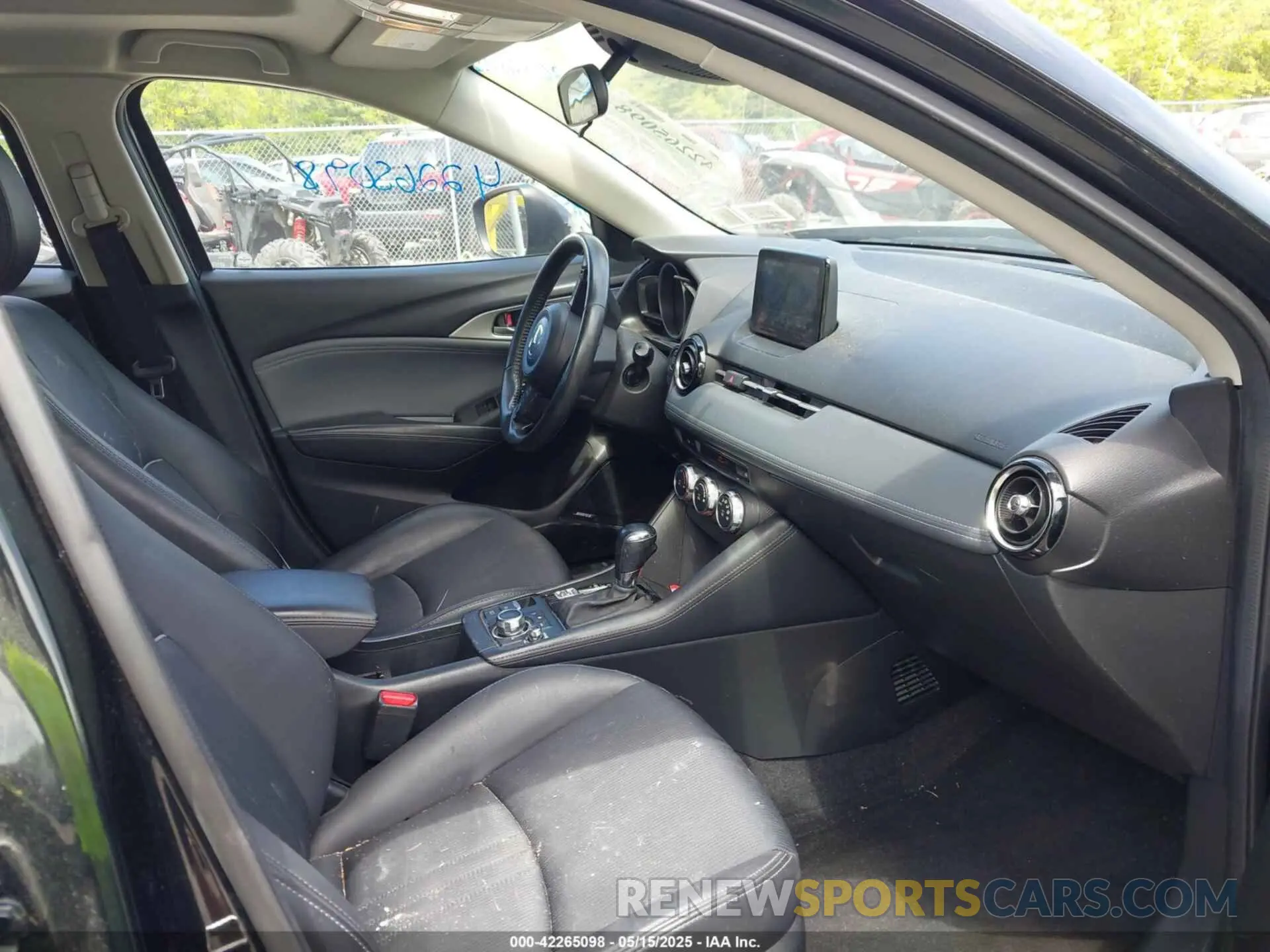 5 Photograph of a damaged car JM1DKFC74K1418386 MAZDA CX-3 2019
