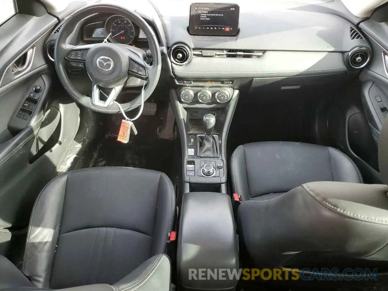 8 Photograph of a damaged car JM1DKFC74K1453221 MAZDA CX-3 2019