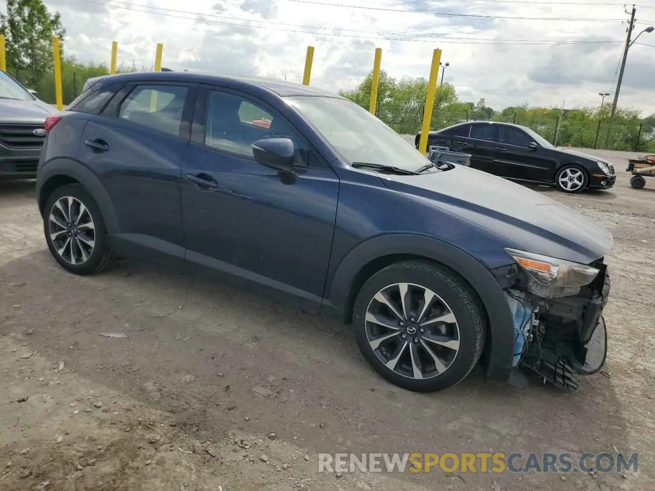 4 Photograph of a damaged car JM1DKFC76K0431405 MAZDA CX-3 2019