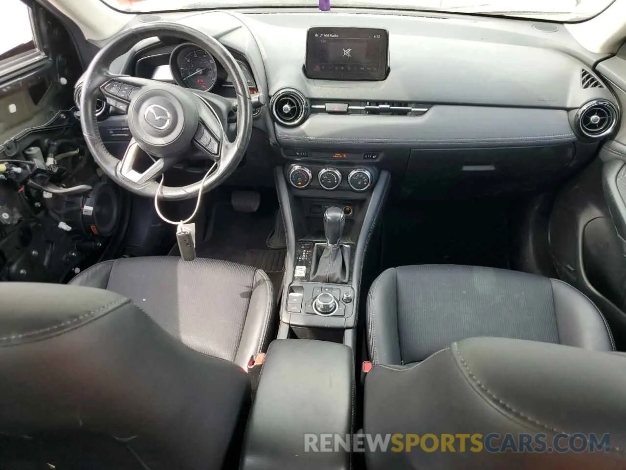 8 Photograph of a damaged car JM1DKFC76K0431405 MAZDA CX-3 2019
