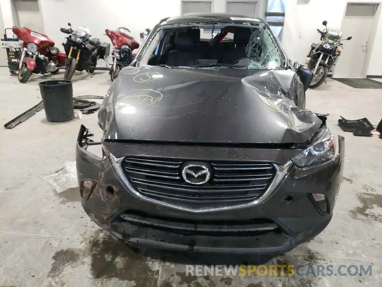 9 Photograph of a damaged car JM1DKFC77K0436383 MAZDA CX-3 2019