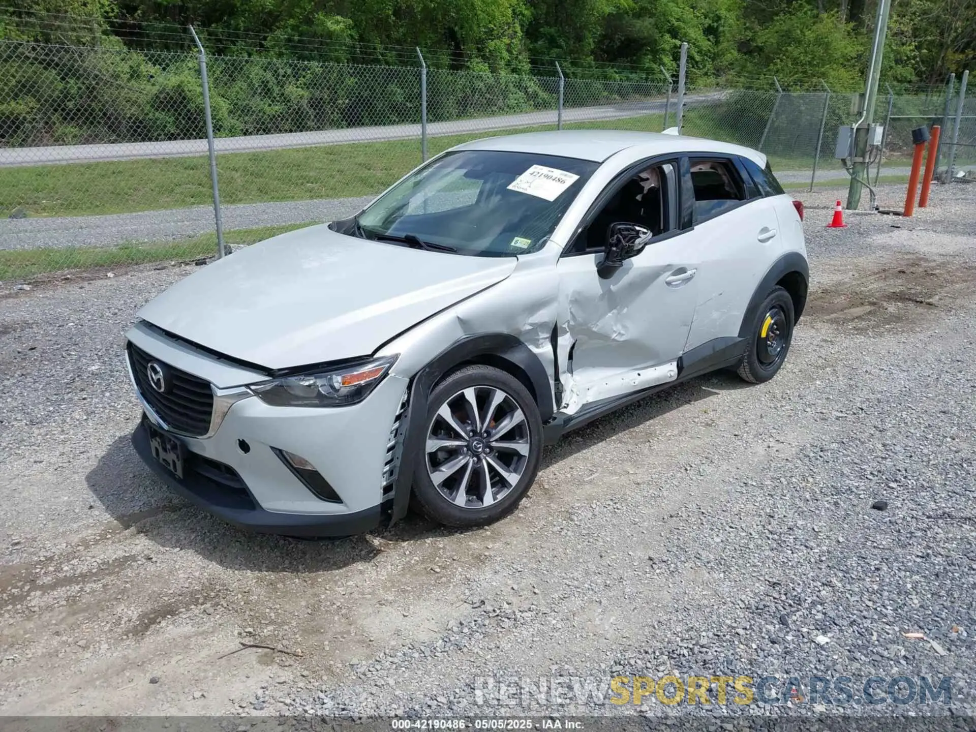 2 Photograph of a damaged car JM1DKFC78K0403122 MAZDA CX-3 2019