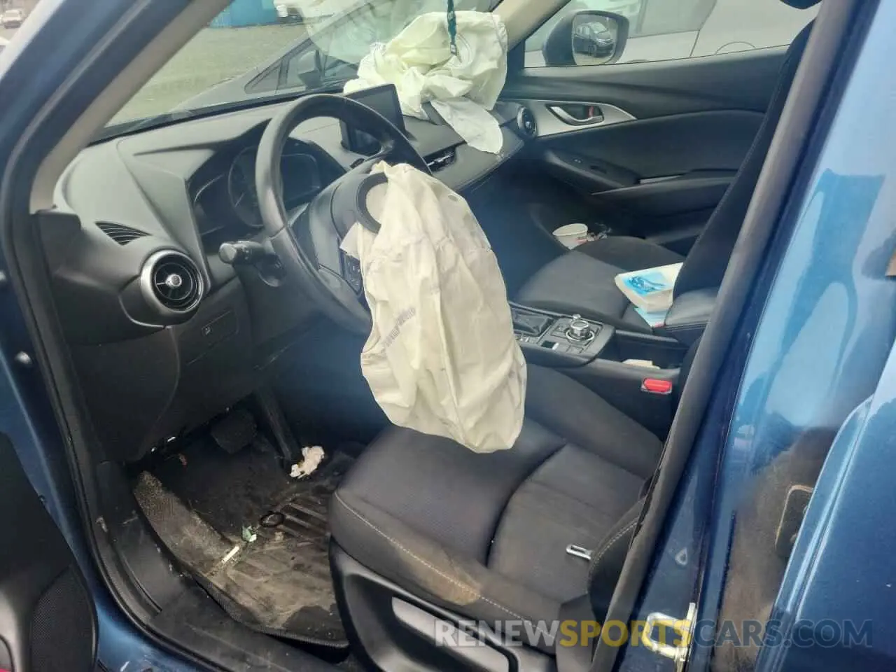 7 Photograph of a damaged car JM1DKFC78K0414606 MAZDA CX-3 2019