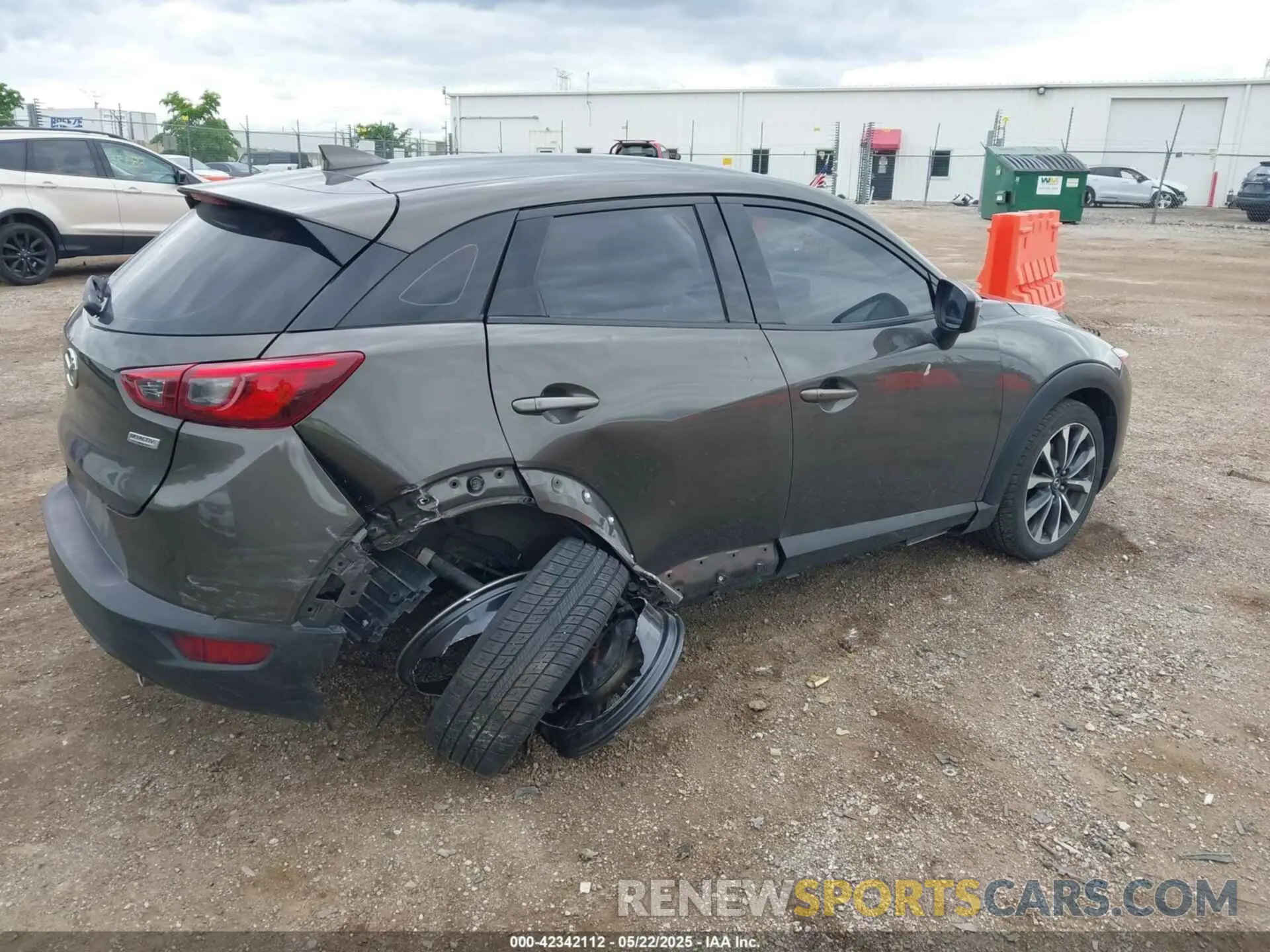 4 Photograph of a damaged car JM1DKFC7XK0408029 MAZDA CX-3 2019