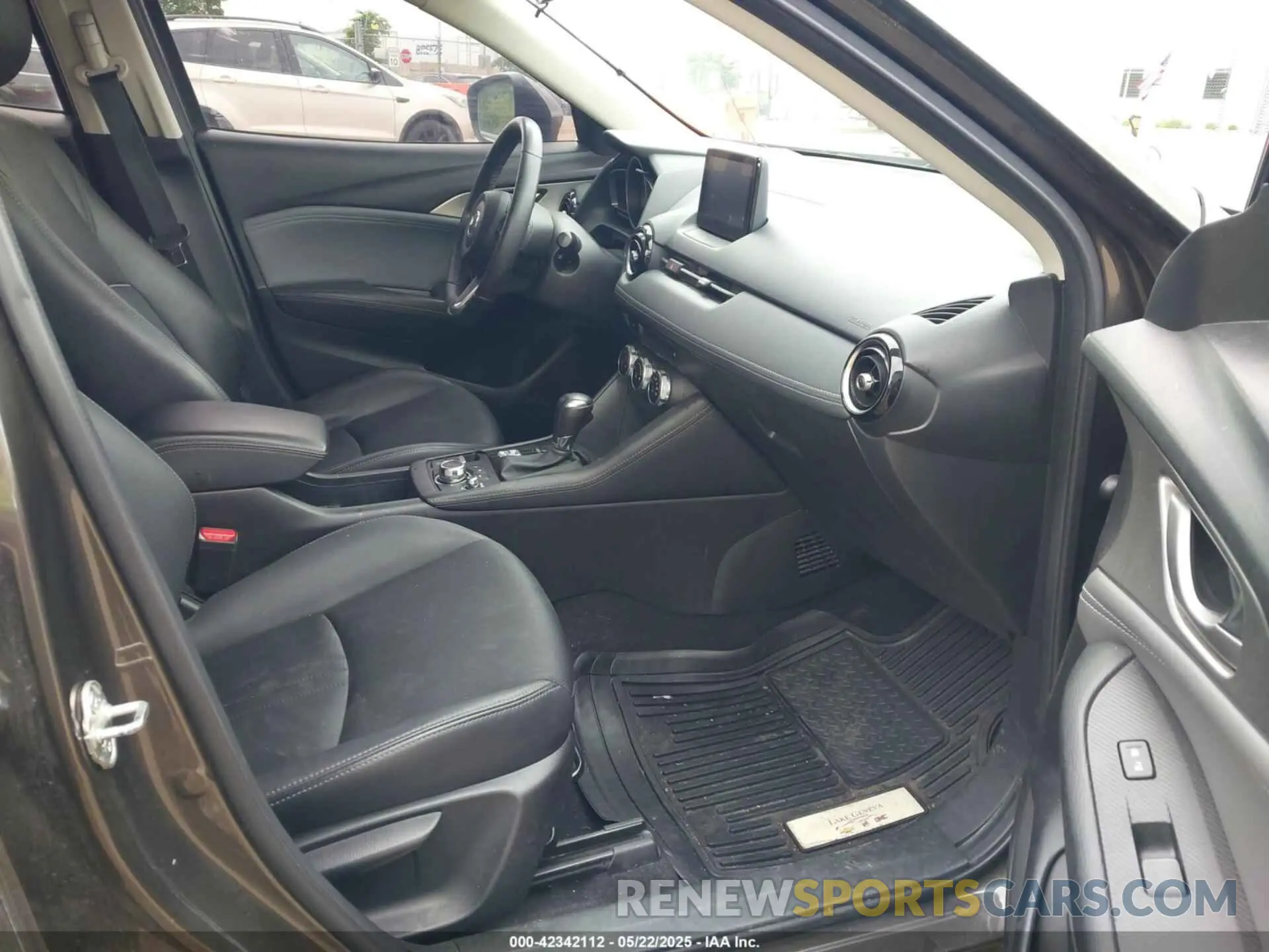 5 Photograph of a damaged car JM1DKFC7XK0408029 MAZDA CX-3 2019