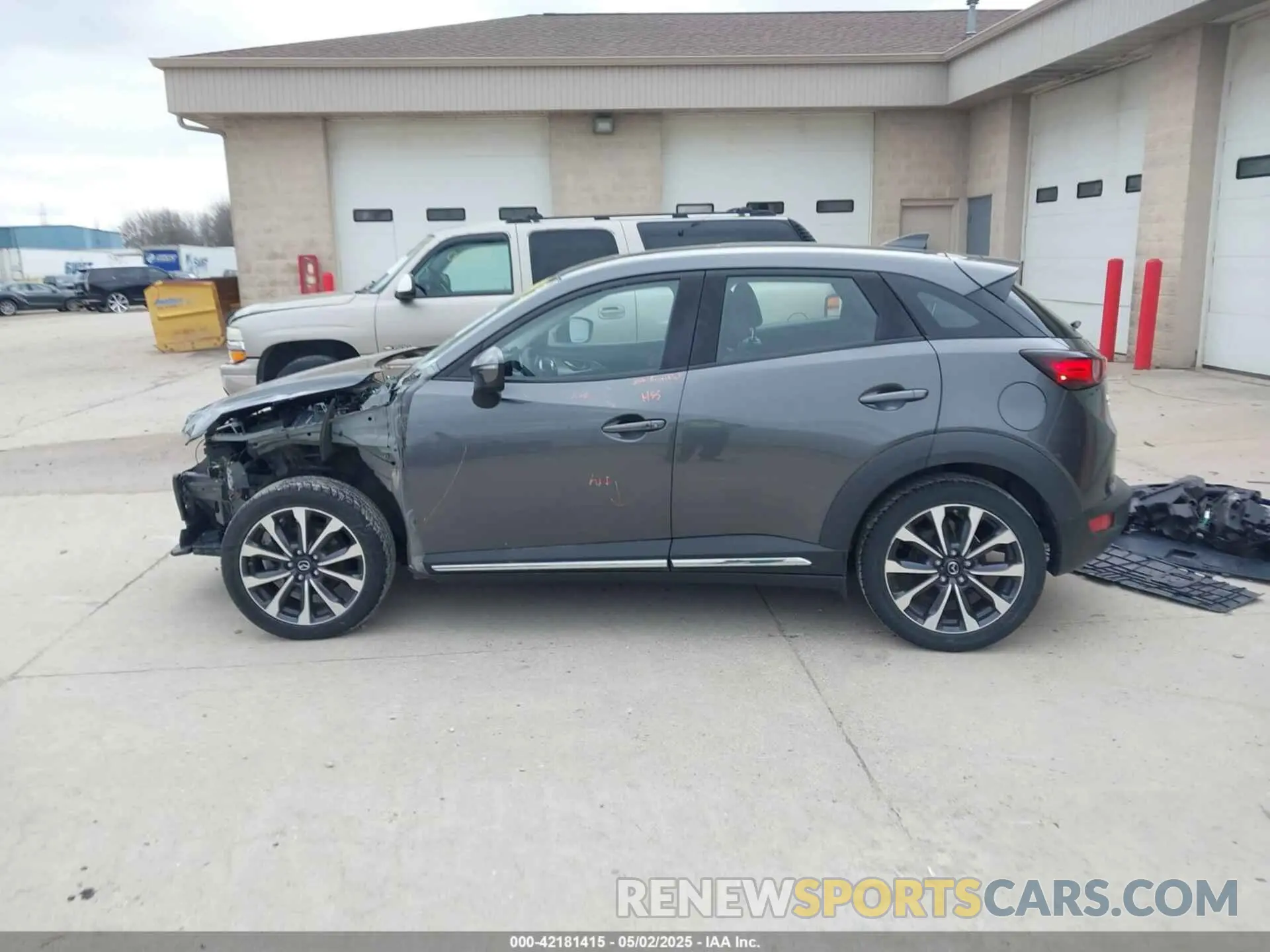 15 Photograph of a damaged car JM1DKFD72K0450239 MAZDA CX-3 2019
