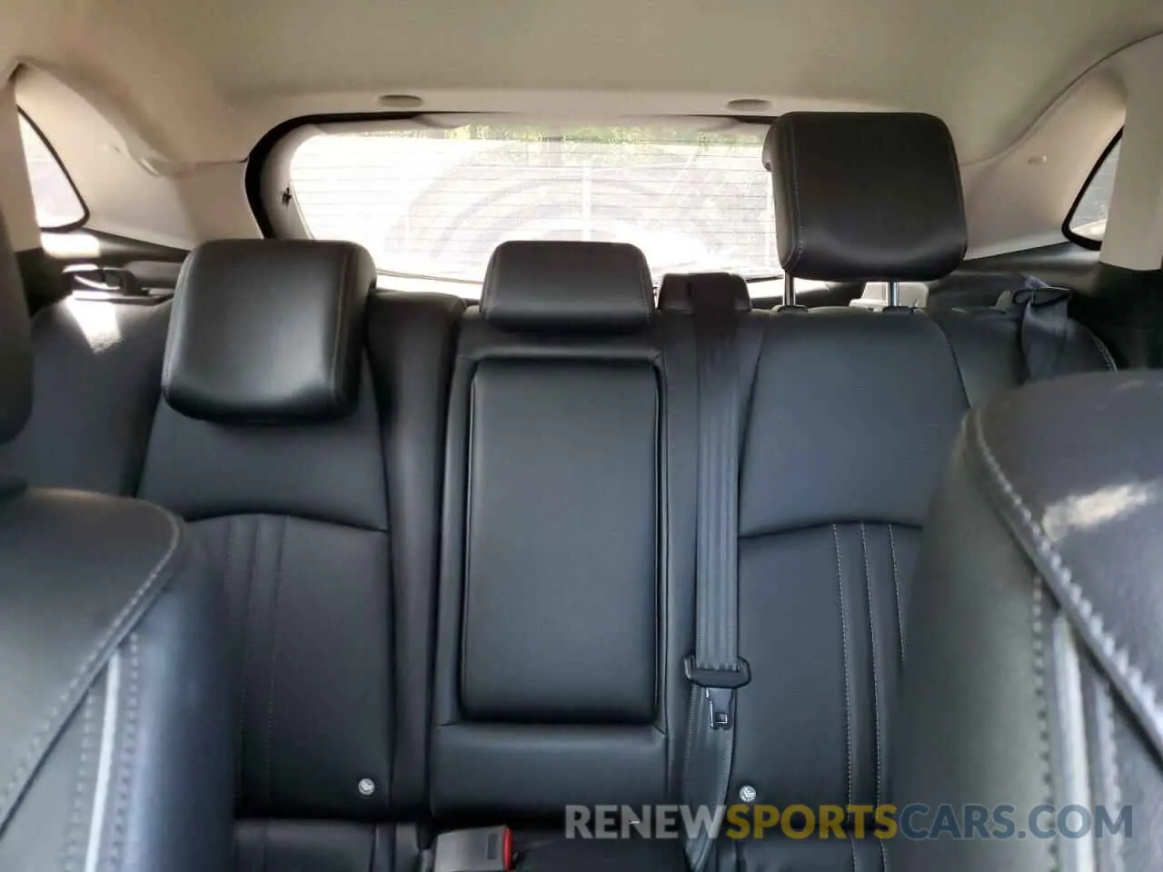 10 Photograph of a damaged car JM1DKFD74K1438541 MAZDA CX-3 2019