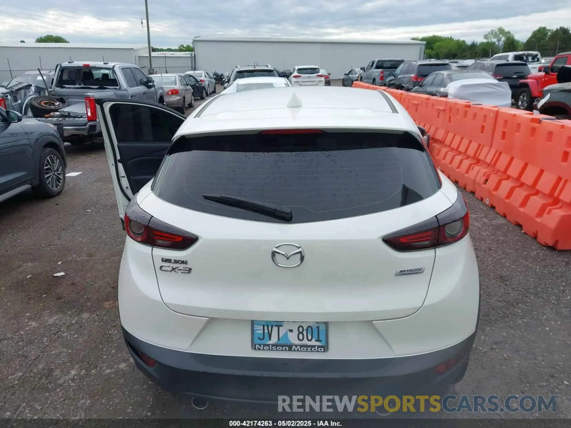 16 Photograph of a damaged car JM1DKDB74L1475226 MAZDA CX-3 2020