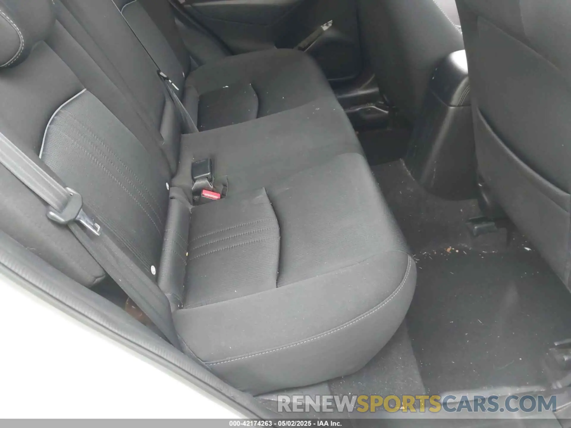 8 Photograph of a damaged car JM1DKDB74L1475226 MAZDA CX-3 2020