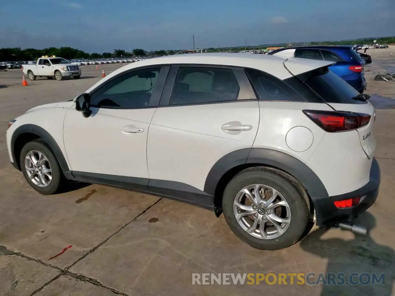 2 Photograph of a damaged car JM1DKDB76L1473803 MAZDA CX-3 2020