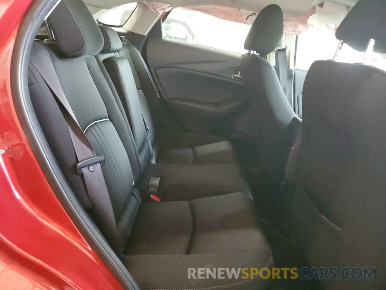 10 Photograph of a damaged car JM1DKFB73L1467405 MAZDA CX-3 2020