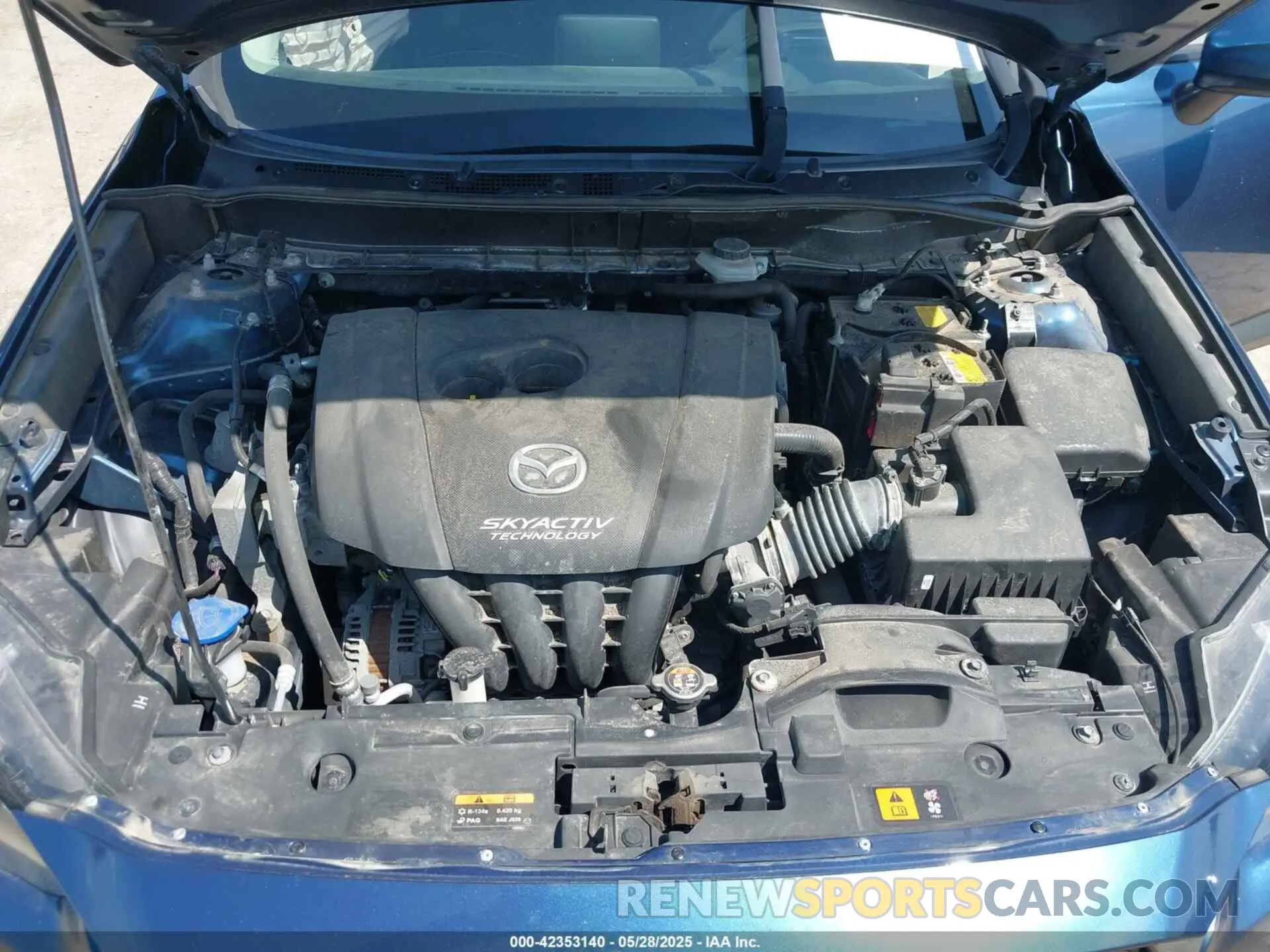 10 Photograph of a damaged car JM1DKFB74L1474895 MAZDA CX-3 2020