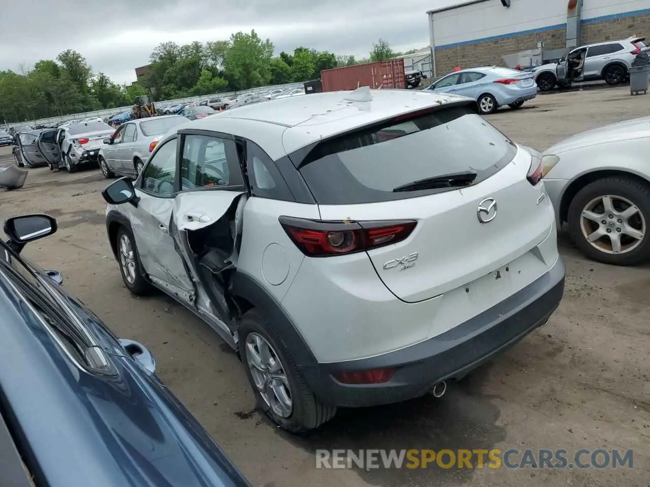 2 Photograph of a damaged car JM1DKFB75L1474078 MAZDA CX-3 2020