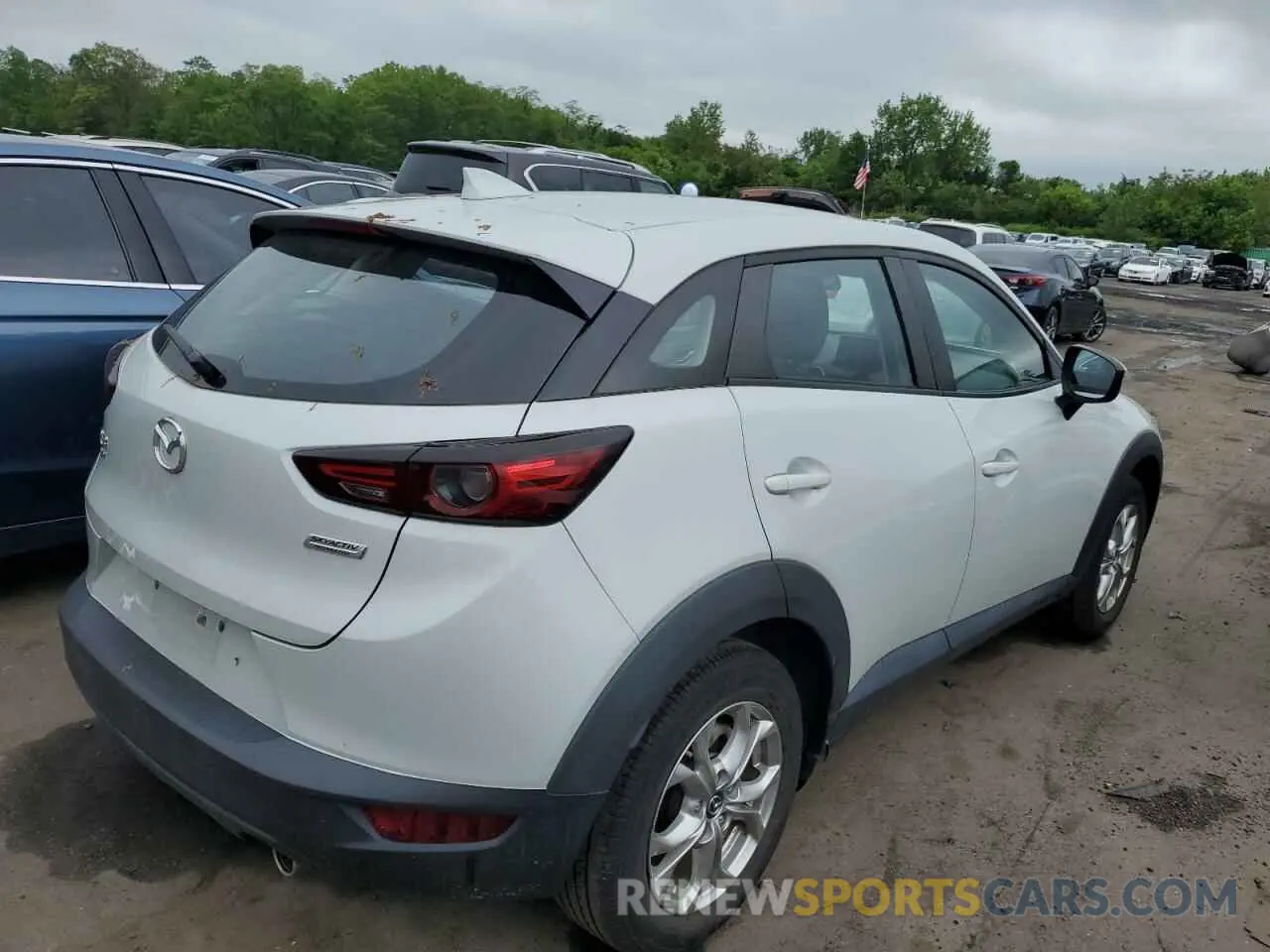 3 Photograph of a damaged car JM1DKFB75L1474078 MAZDA CX-3 2020