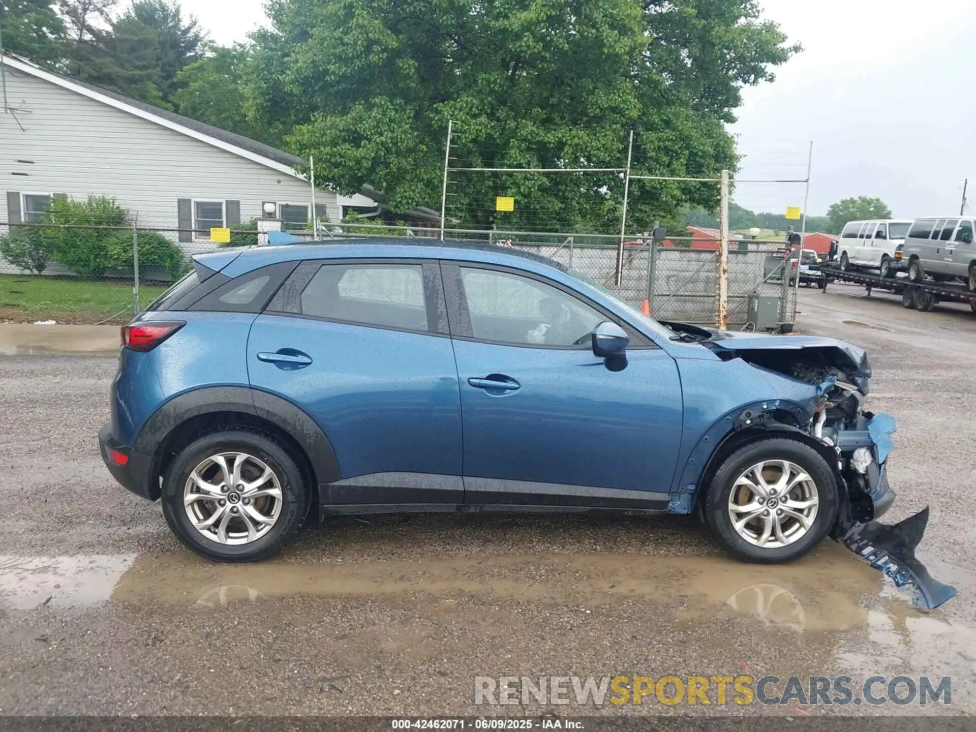 14 Photograph of a damaged car JM1DKFB76L1464689 MAZDA CX-3 2020