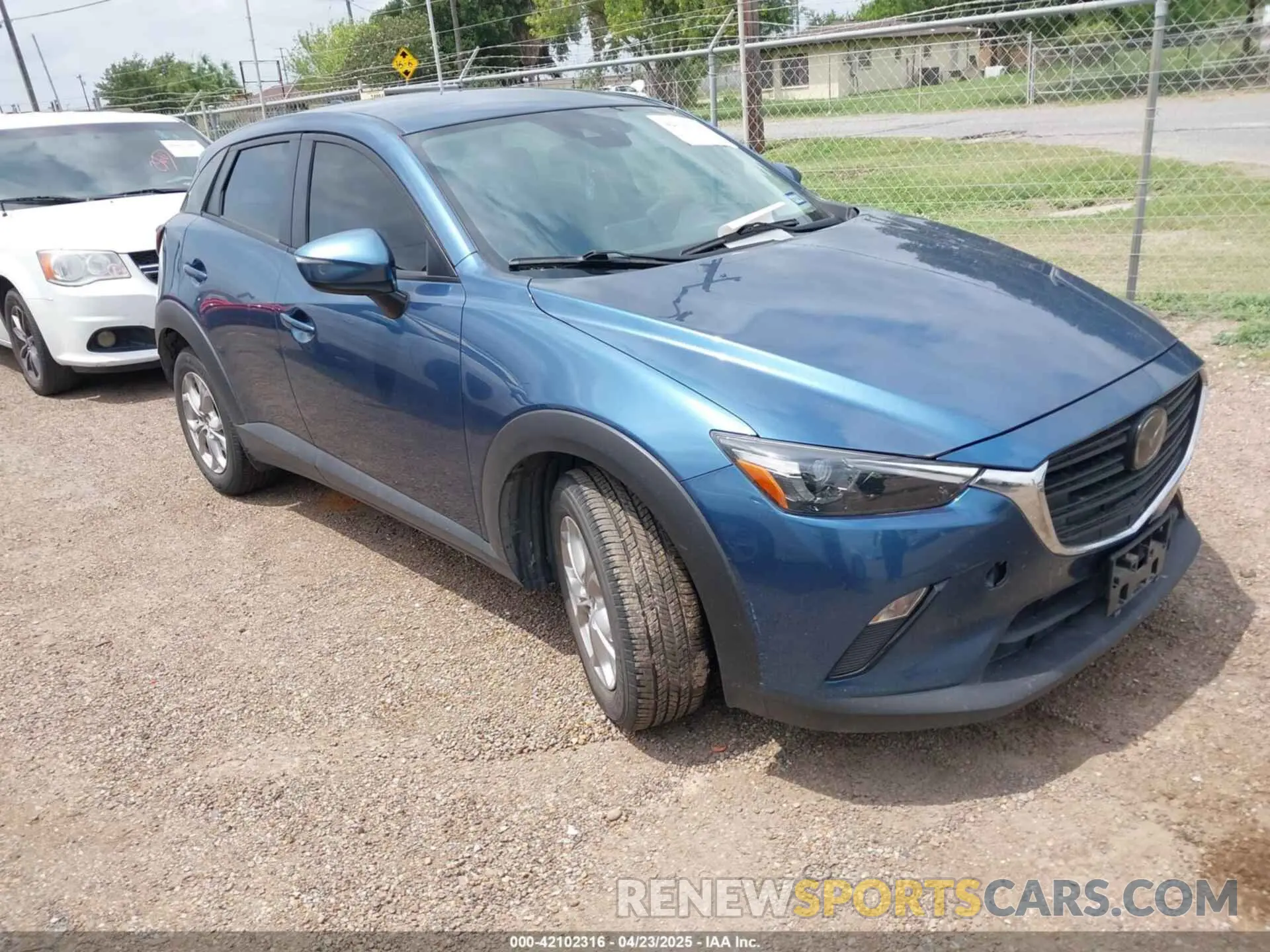 1 Photograph of a damaged car JM1DKFB76L1472131 MAZDA CX-3 2020