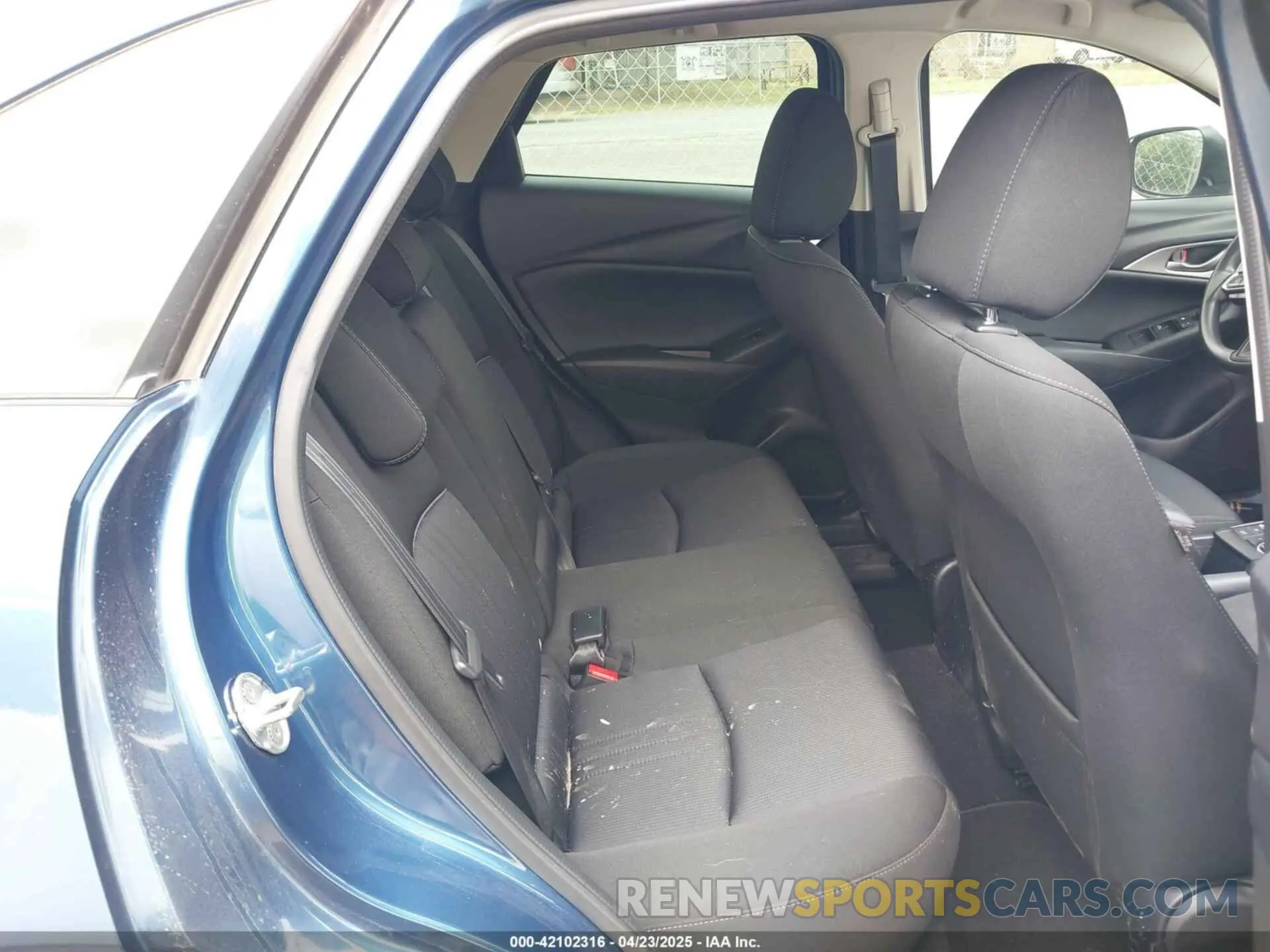8 Photograph of a damaged car JM1DKFB76L1472131 MAZDA CX-3 2020