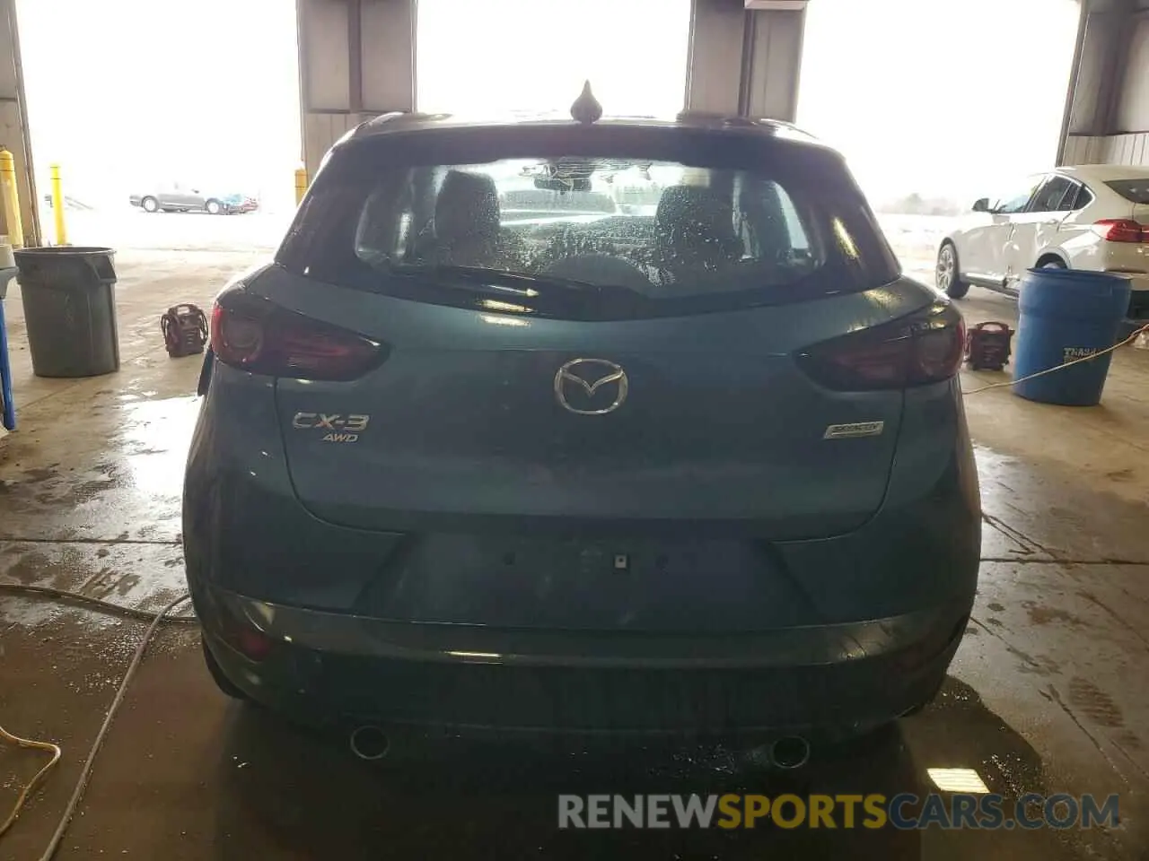 6 Photograph of a damaged car JM1DKFB77L1469383 MAZDA CX-3 2020