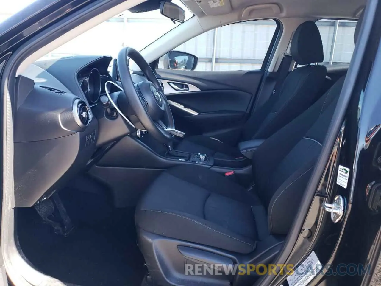7 Photograph of a damaged car JM1DKFB77L1474454 MAZDA CX-3 2020