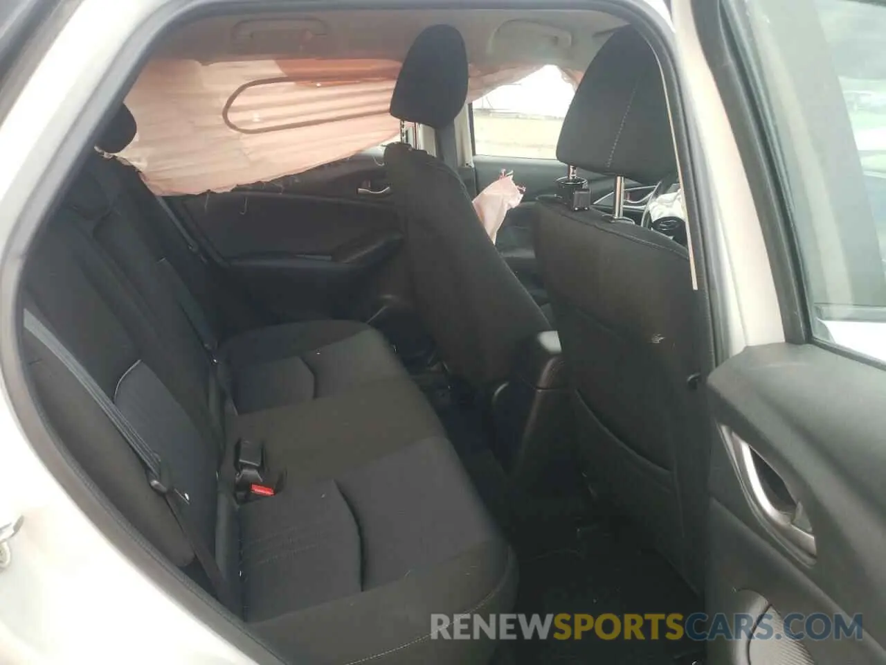 10 Photograph of a damaged car JM1DKFB7XL1475193 MAZDA CX-3 2020