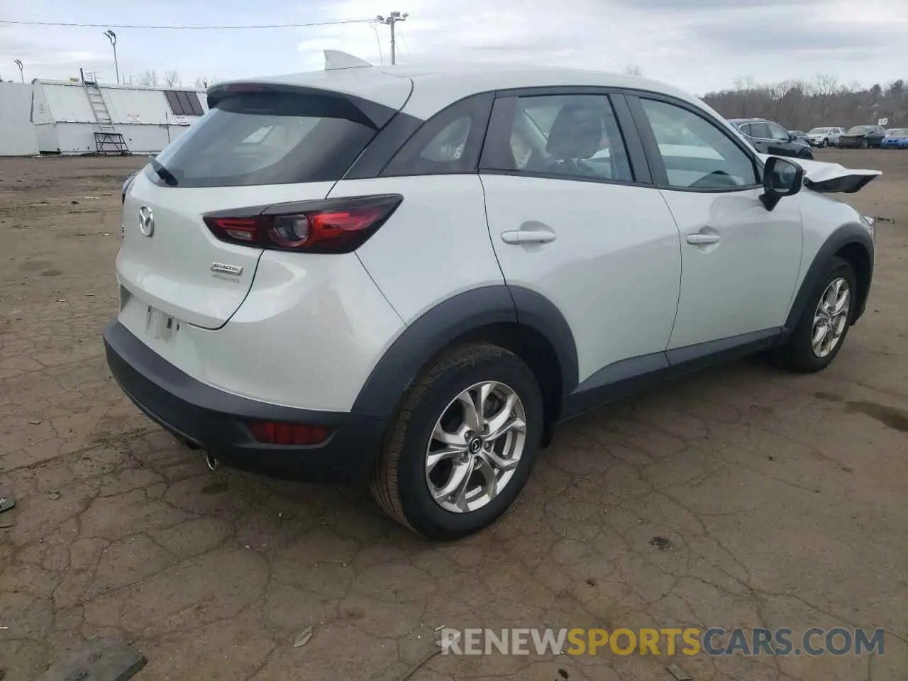 3 Photograph of a damaged car JM1DKFB7XL1475193 MAZDA CX-3 2020