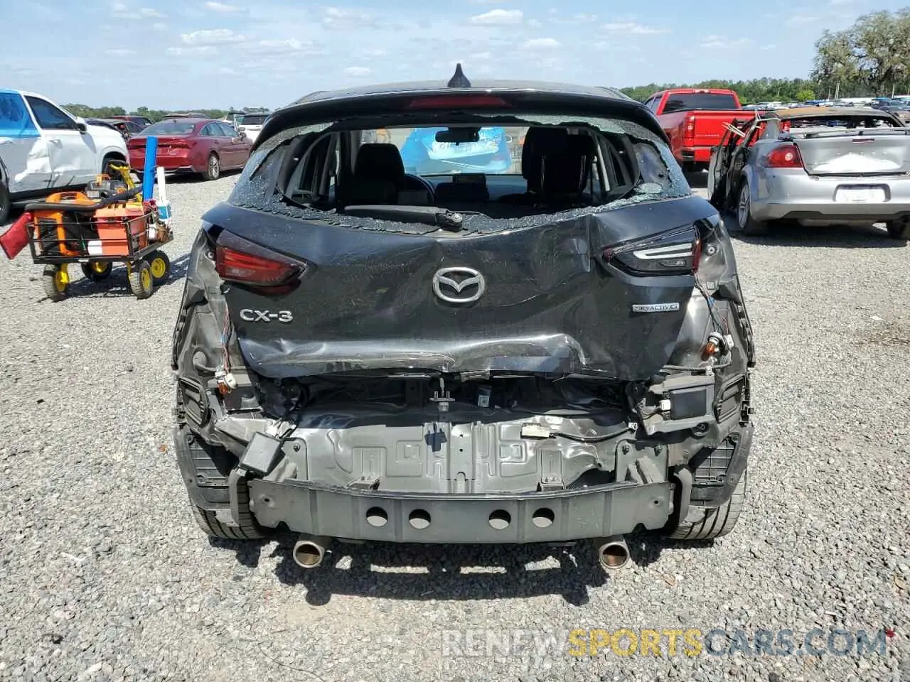 6 Photograph of a damaged car JM1DKDB73M1505009 MAZDA CX-3 2021