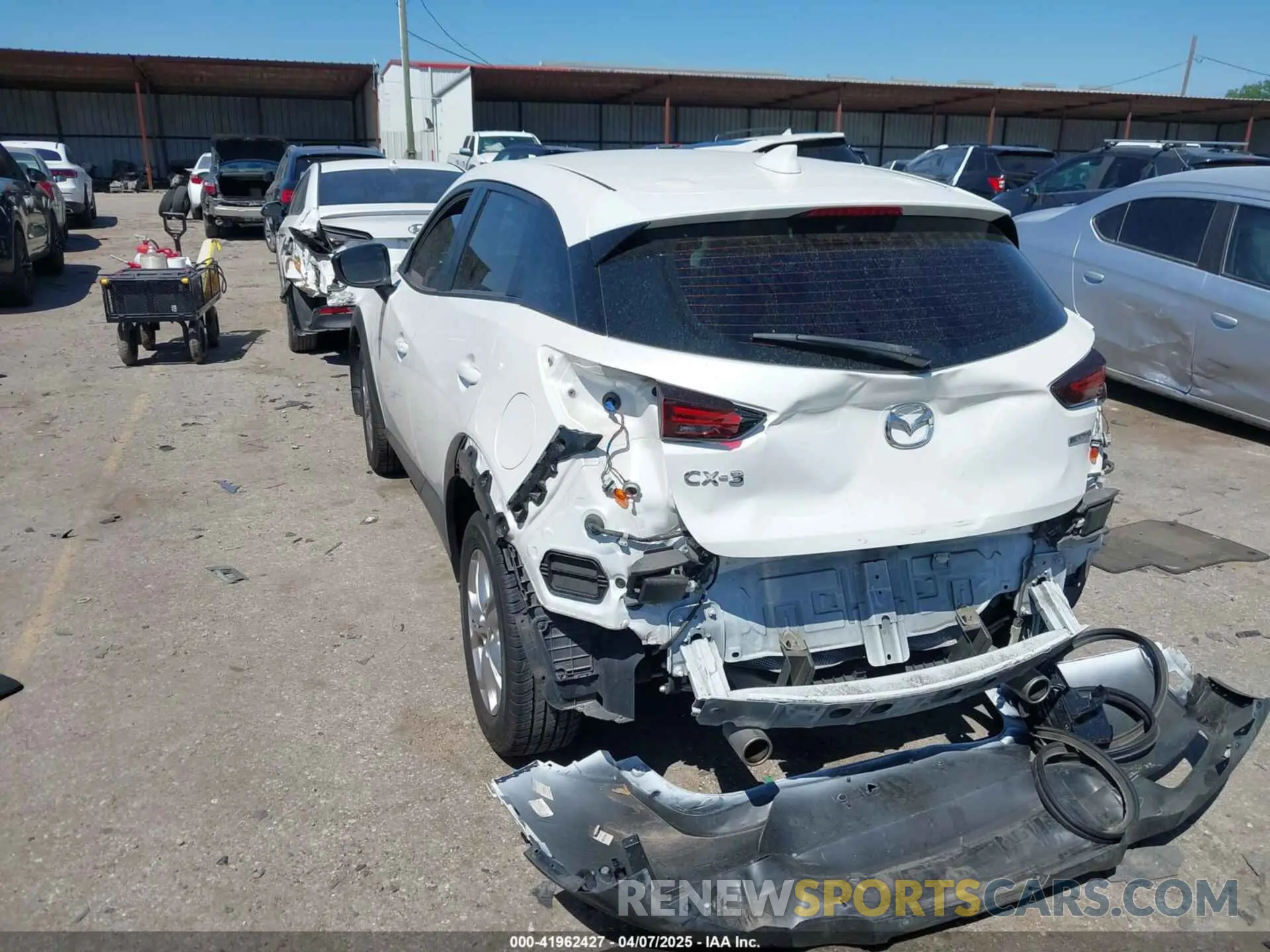 3 Photograph of a damaged car JM1DKDB7XM1511776 MAZDA CX-3 2021