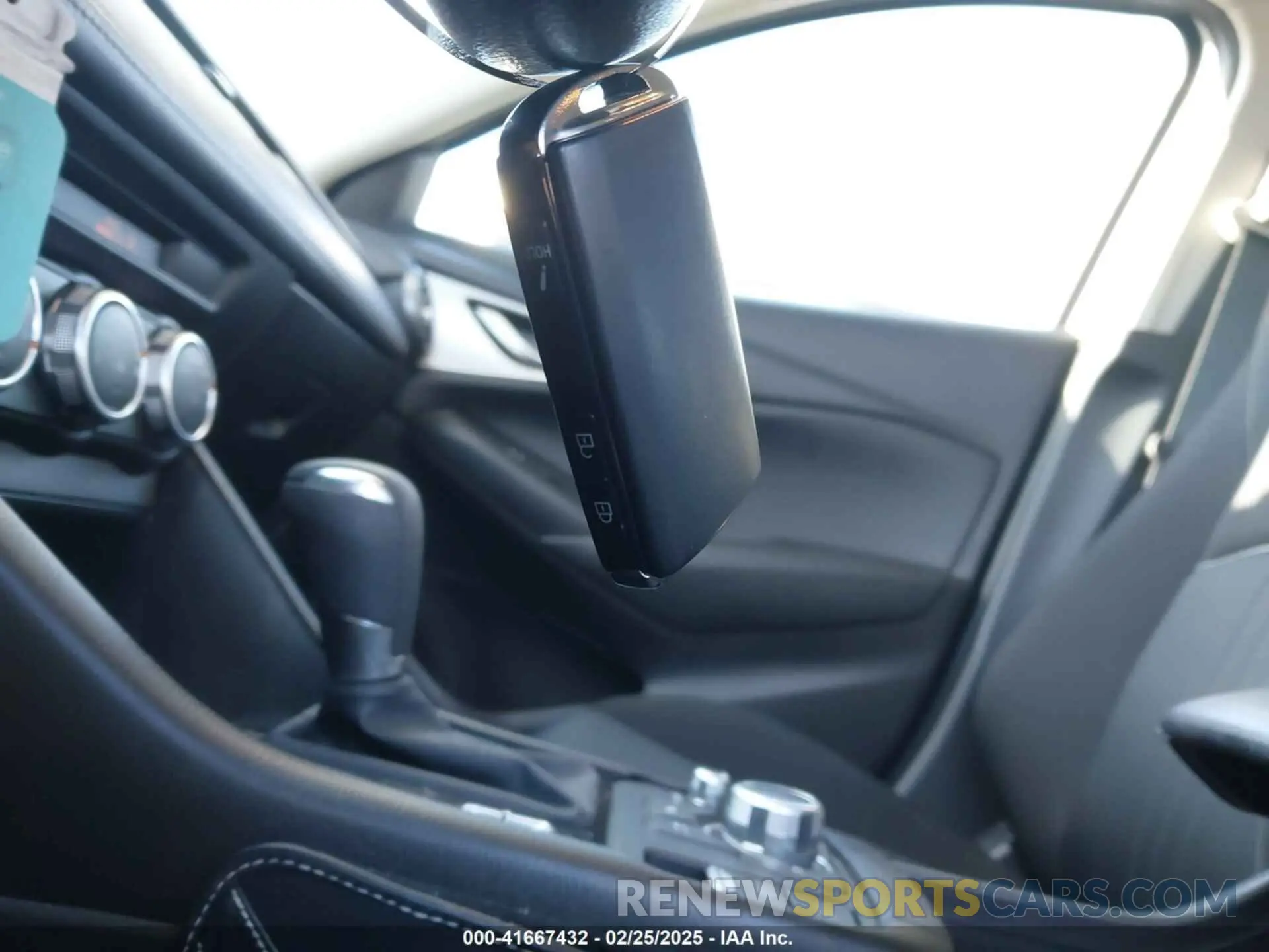 11 Photograph of a damaged car JM1DKFB70M1514312 MAZDA CX-3 2021
