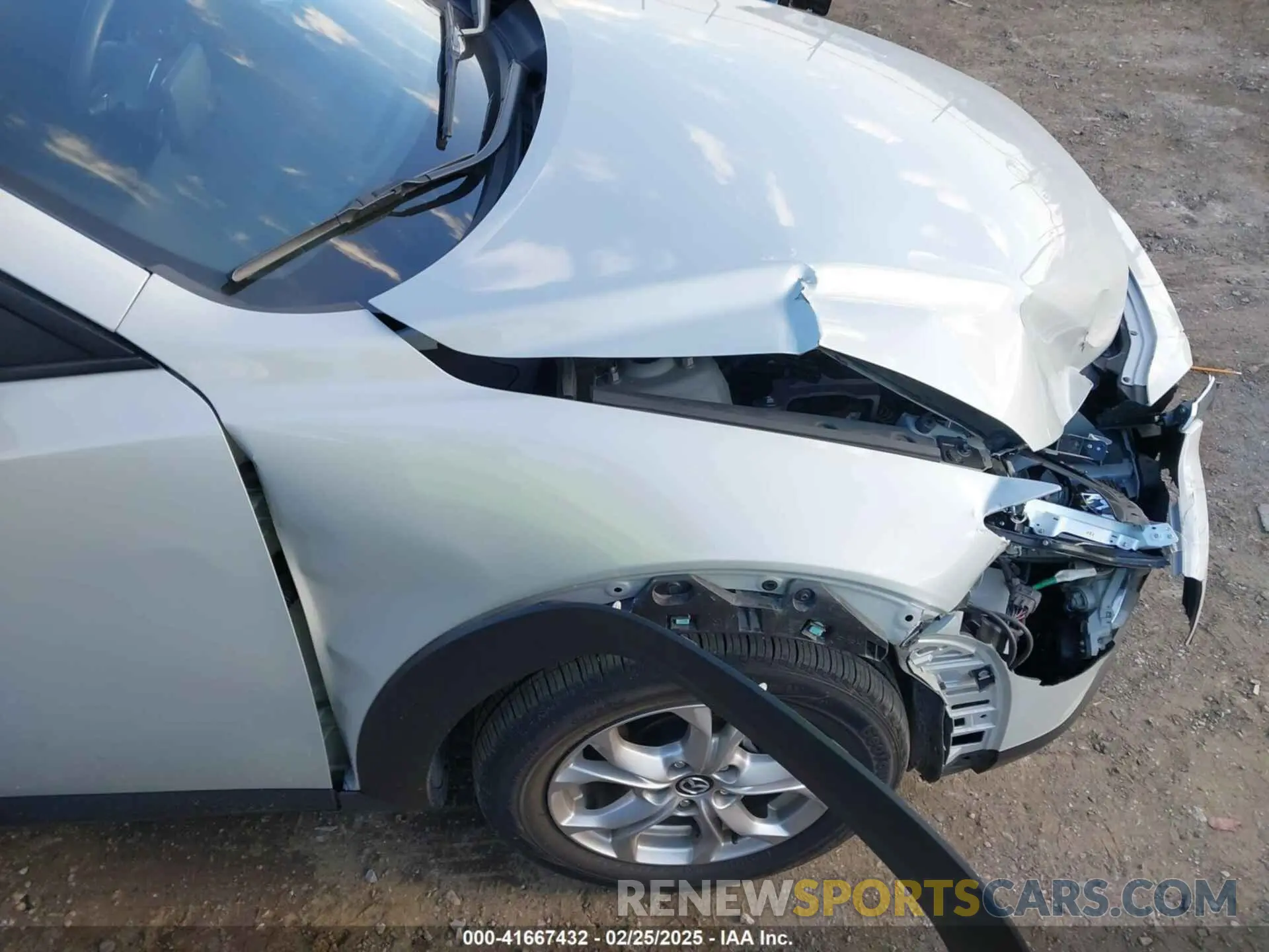18 Photograph of a damaged car JM1DKFB70M1514312 MAZDA CX-3 2021