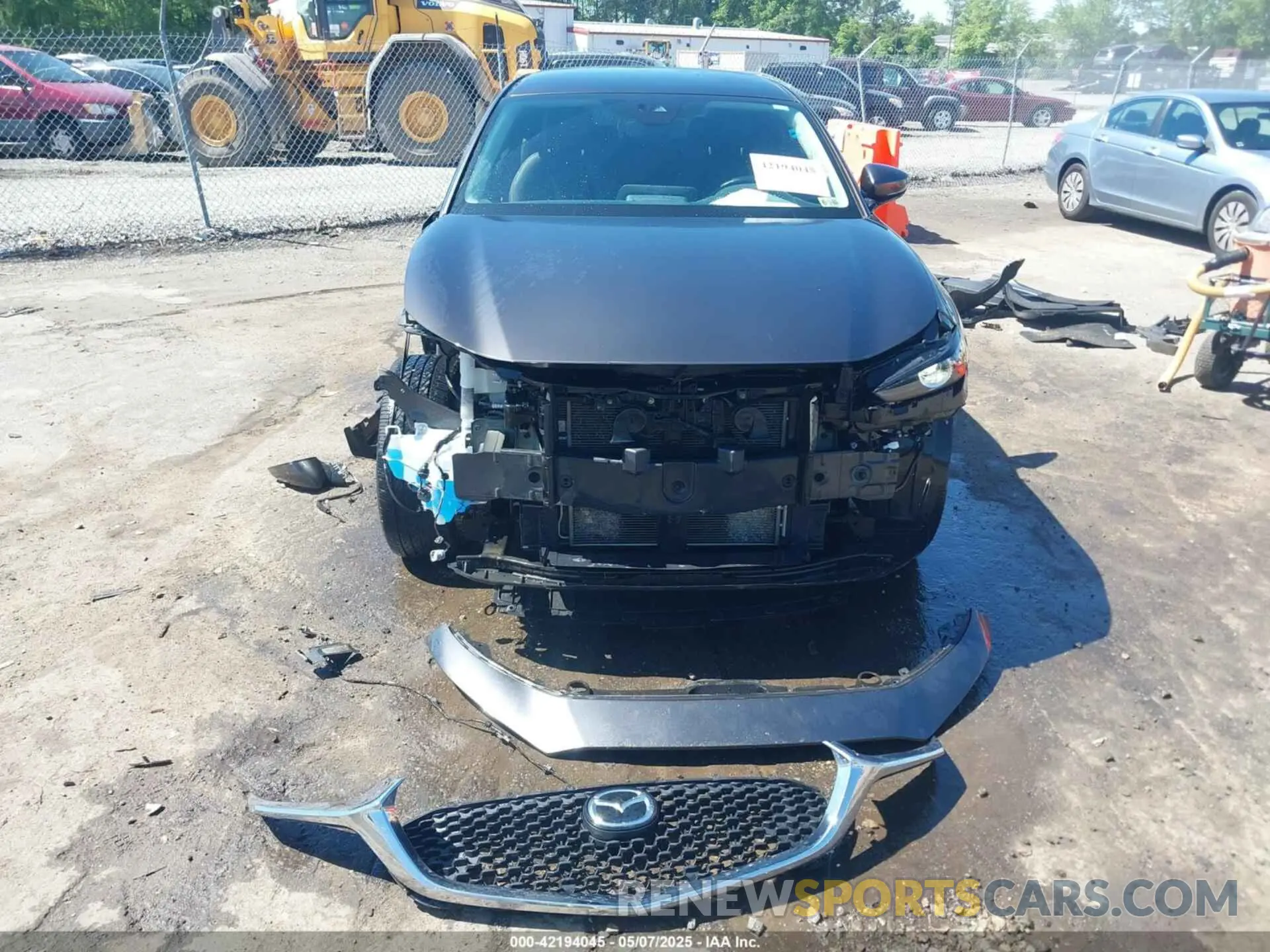 13 Photograph of a damaged car 3MVDMACL0LM130264 MAZDA CX-30 2020