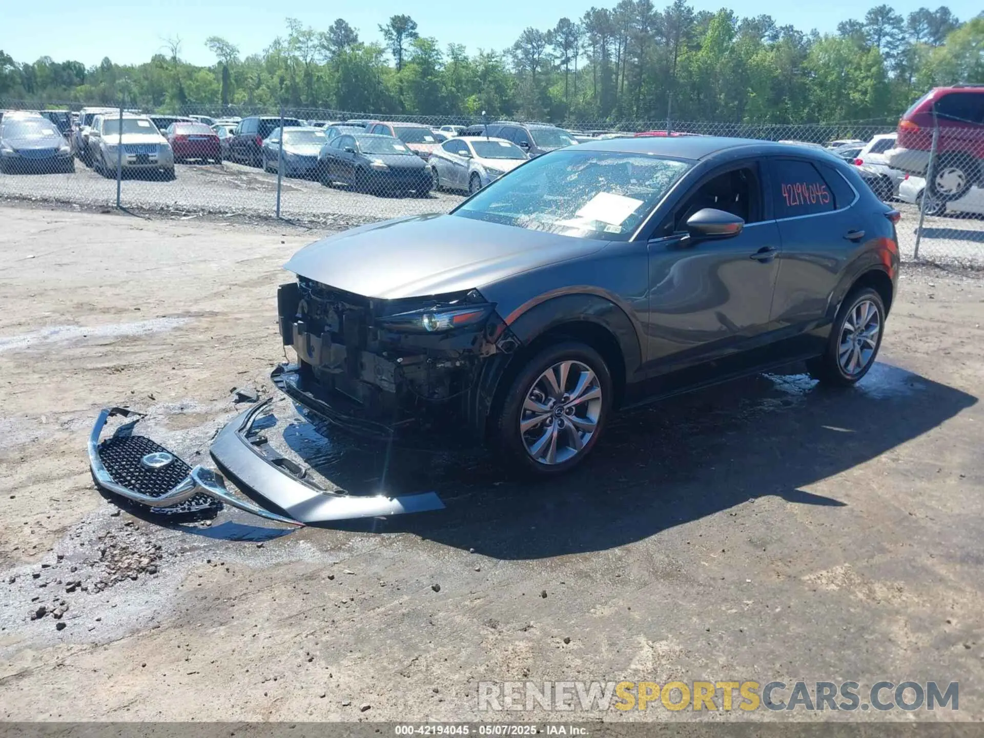 2 Photograph of a damaged car 3MVDMACL0LM130264 MAZDA CX-30 2020