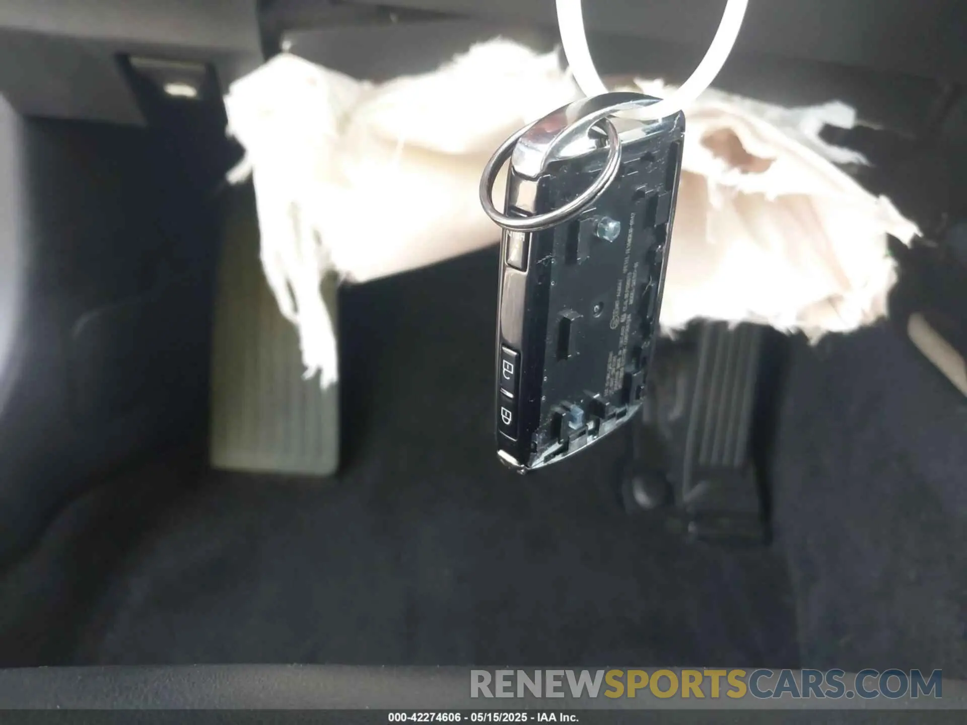 11 Photograph of a damaged car 3MVDMACL3LM137953 MAZDA CX-30 2020