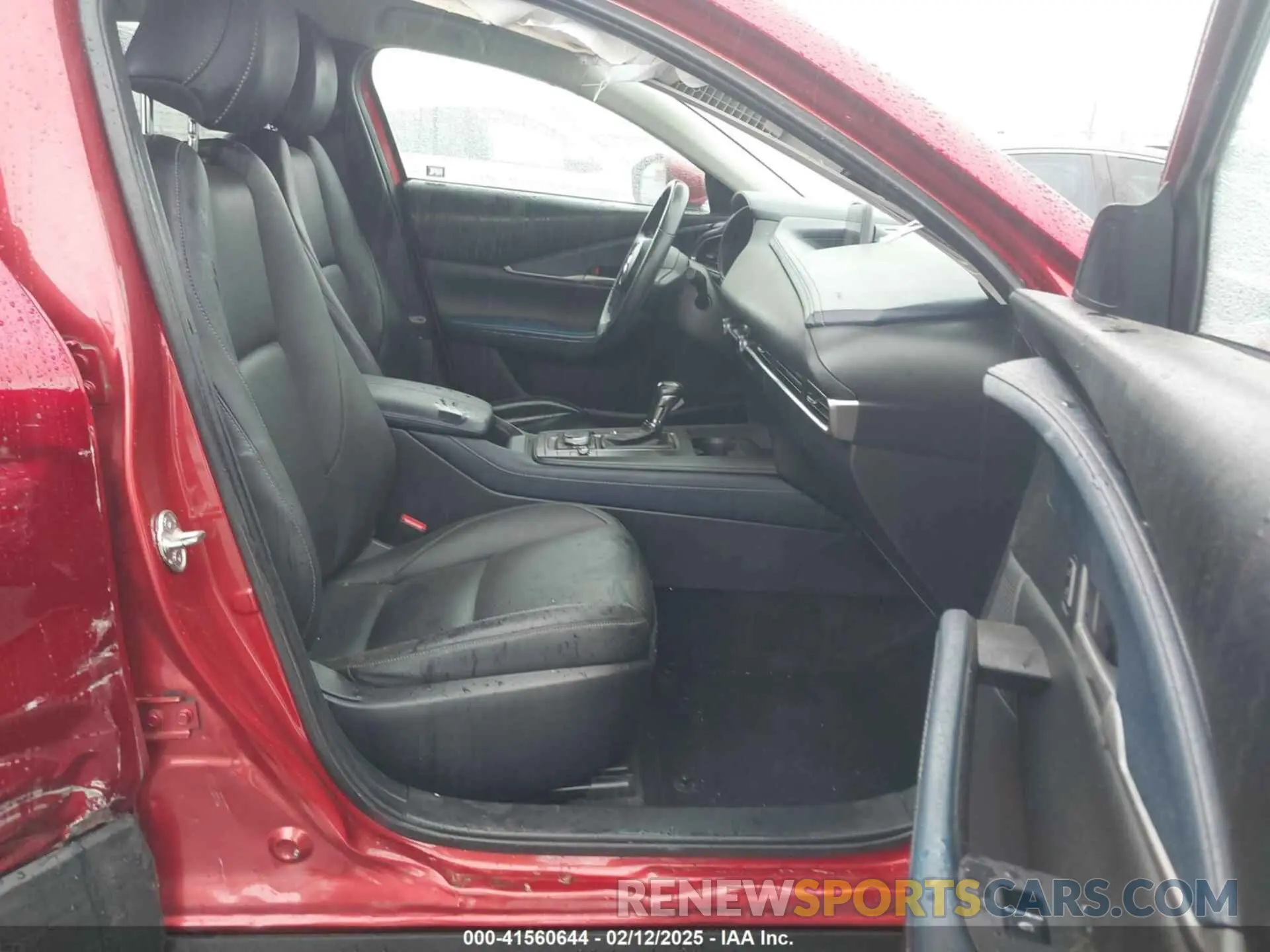 5 Photograph of a damaged car 3MVDMACL6LM123528 MAZDA CX-30 2020