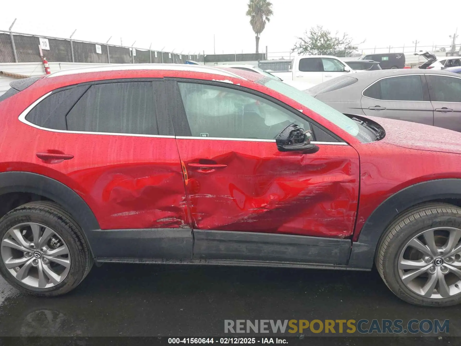 6 Photograph of a damaged car 3MVDMACL6LM123528 MAZDA CX-30 2020