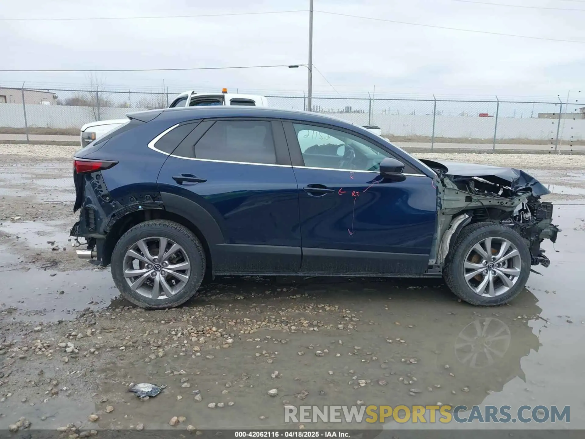 13 Photograph of a damaged car 3MVDMACLXLM114928 MAZDA CX-30 2020