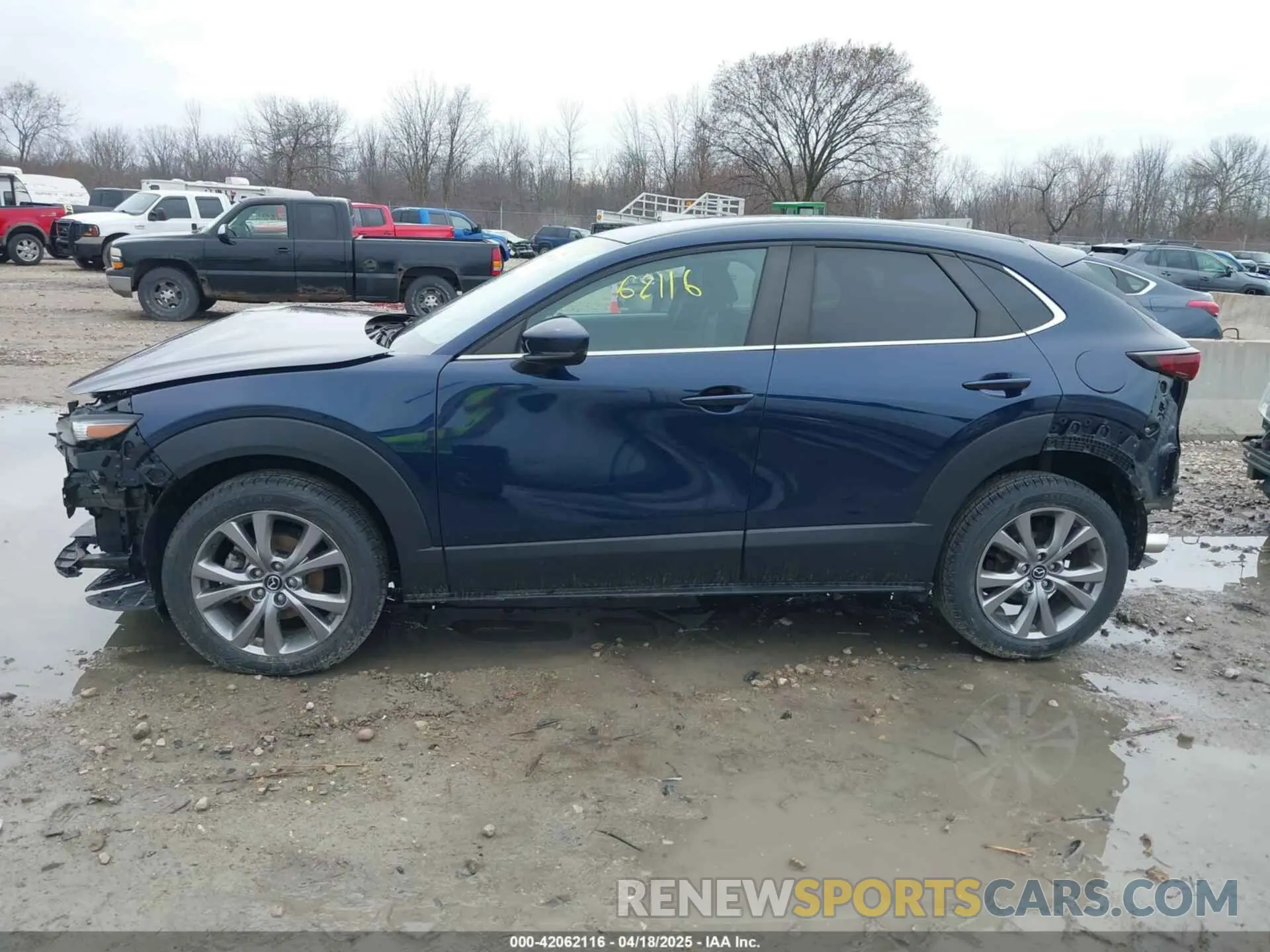 14 Photograph of a damaged car 3MVDMACLXLM114928 MAZDA CX-30 2020