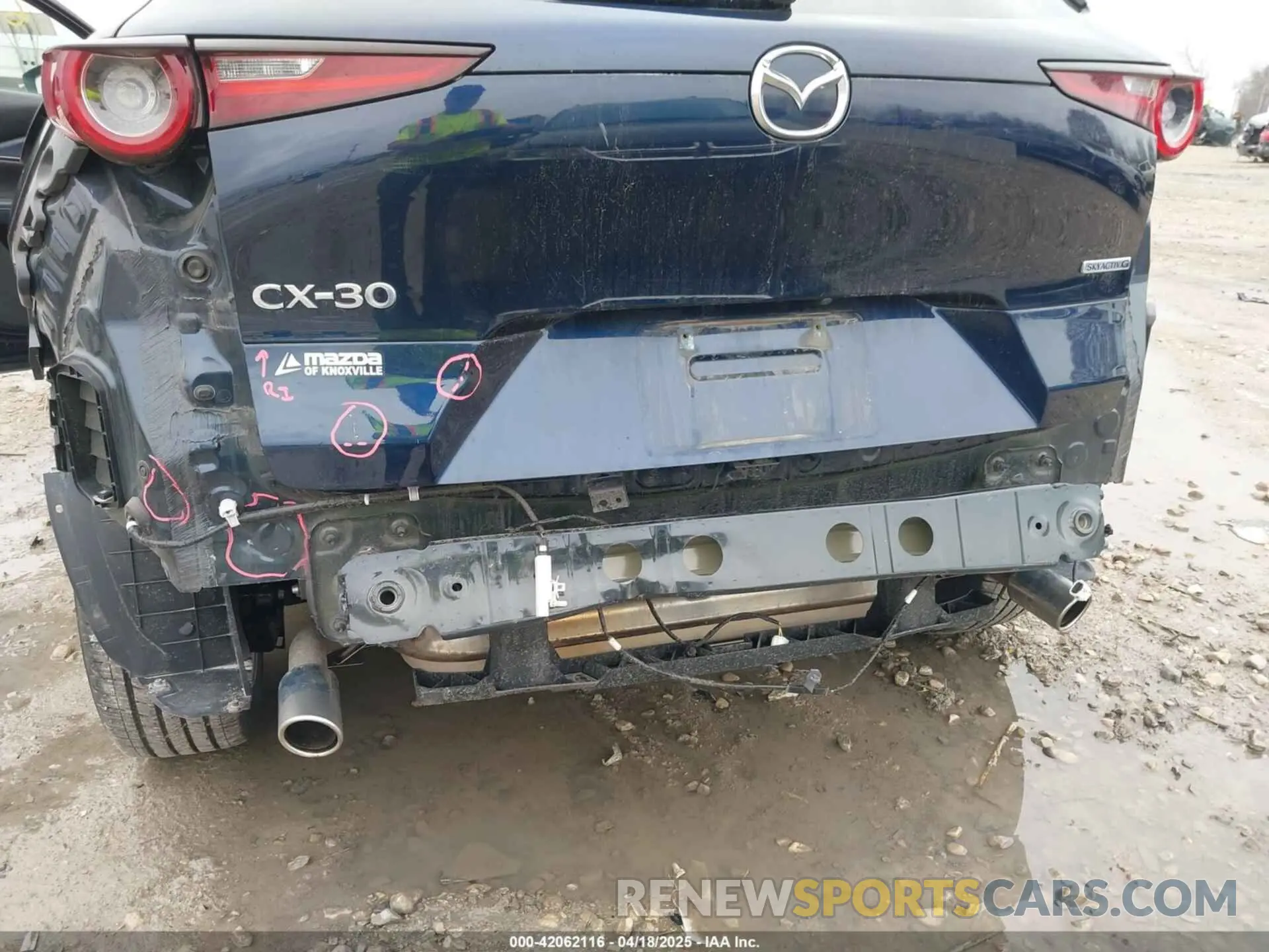 17 Photograph of a damaged car 3MVDMACLXLM114928 MAZDA CX-30 2020