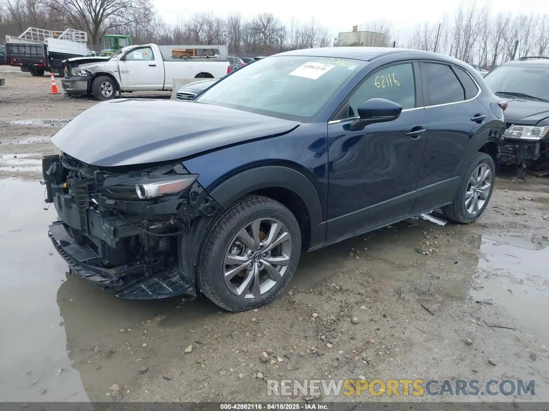 2 Photograph of a damaged car 3MVDMACLXLM114928 MAZDA CX-30 2020