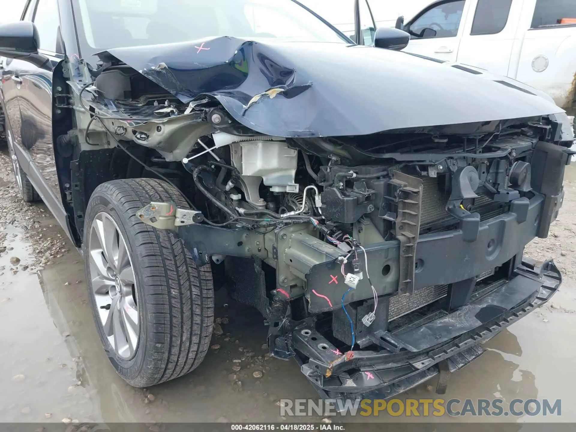 6 Photograph of a damaged car 3MVDMACLXLM114928 MAZDA CX-30 2020