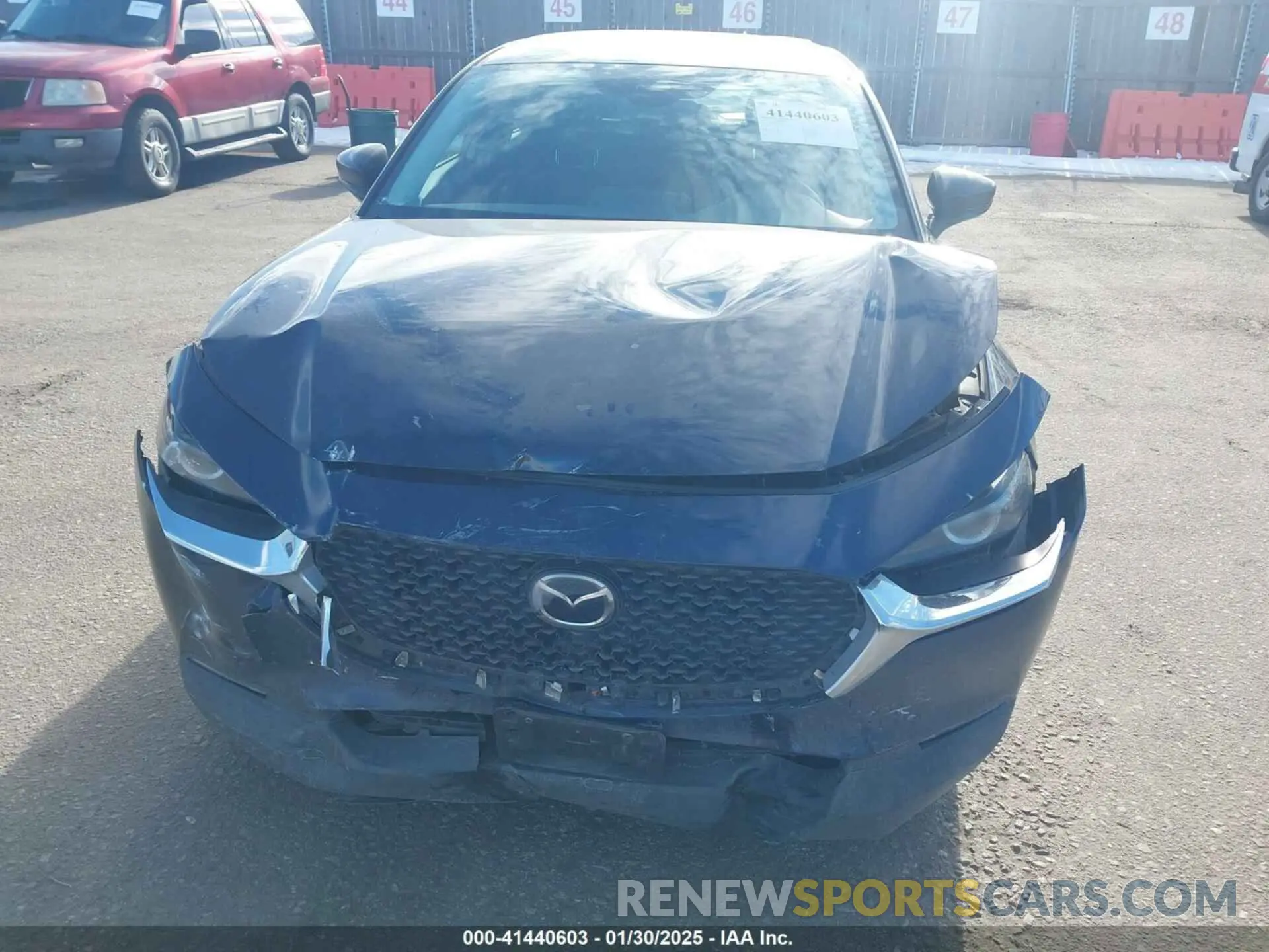 12 Photograph of a damaged car 3MVDMBBL2LM105048 MAZDA CX-30 2020