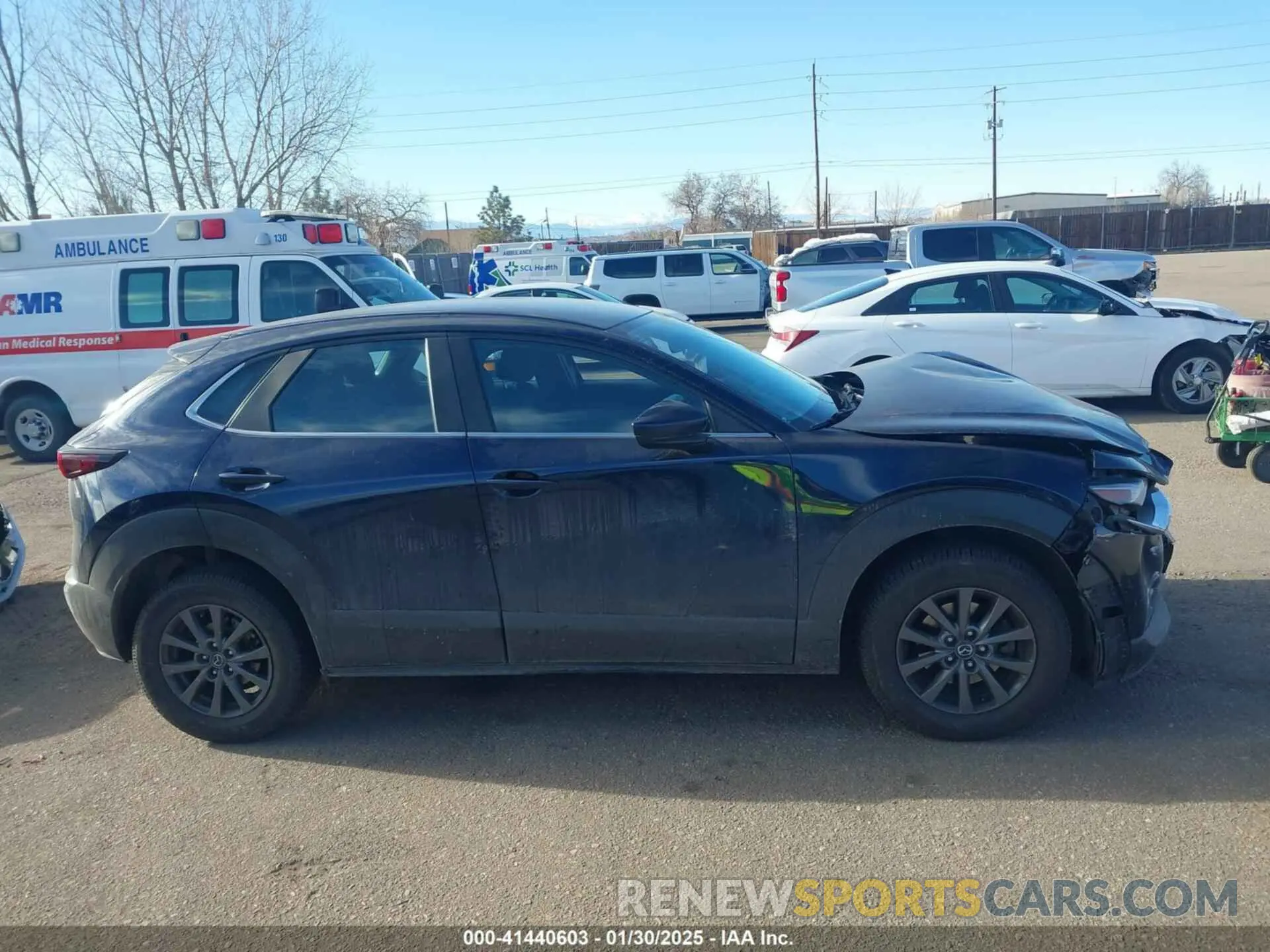 13 Photograph of a damaged car 3MVDMBBL2LM105048 MAZDA CX-30 2020