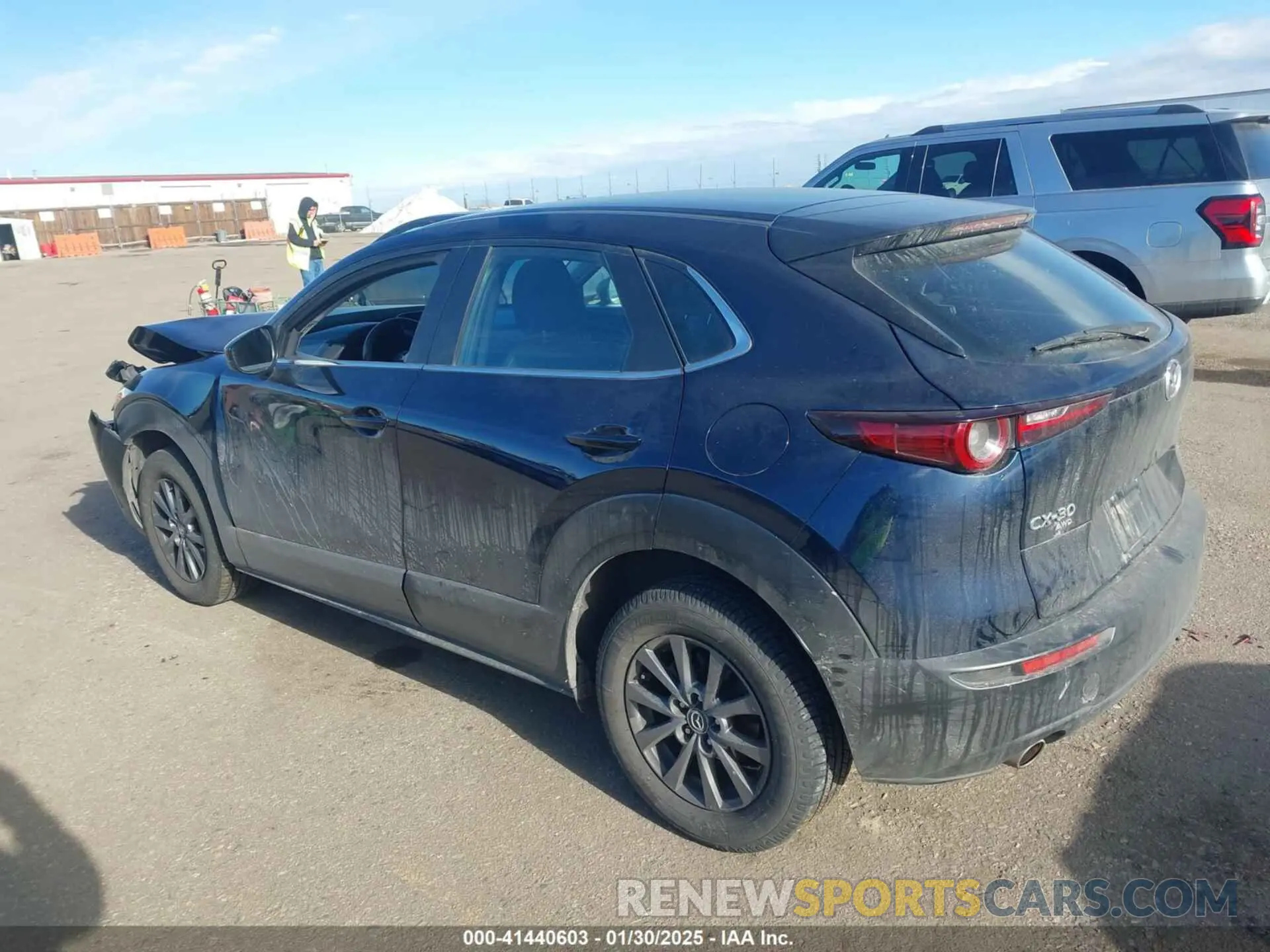 3 Photograph of a damaged car 3MVDMBBL2LM105048 MAZDA CX-30 2020